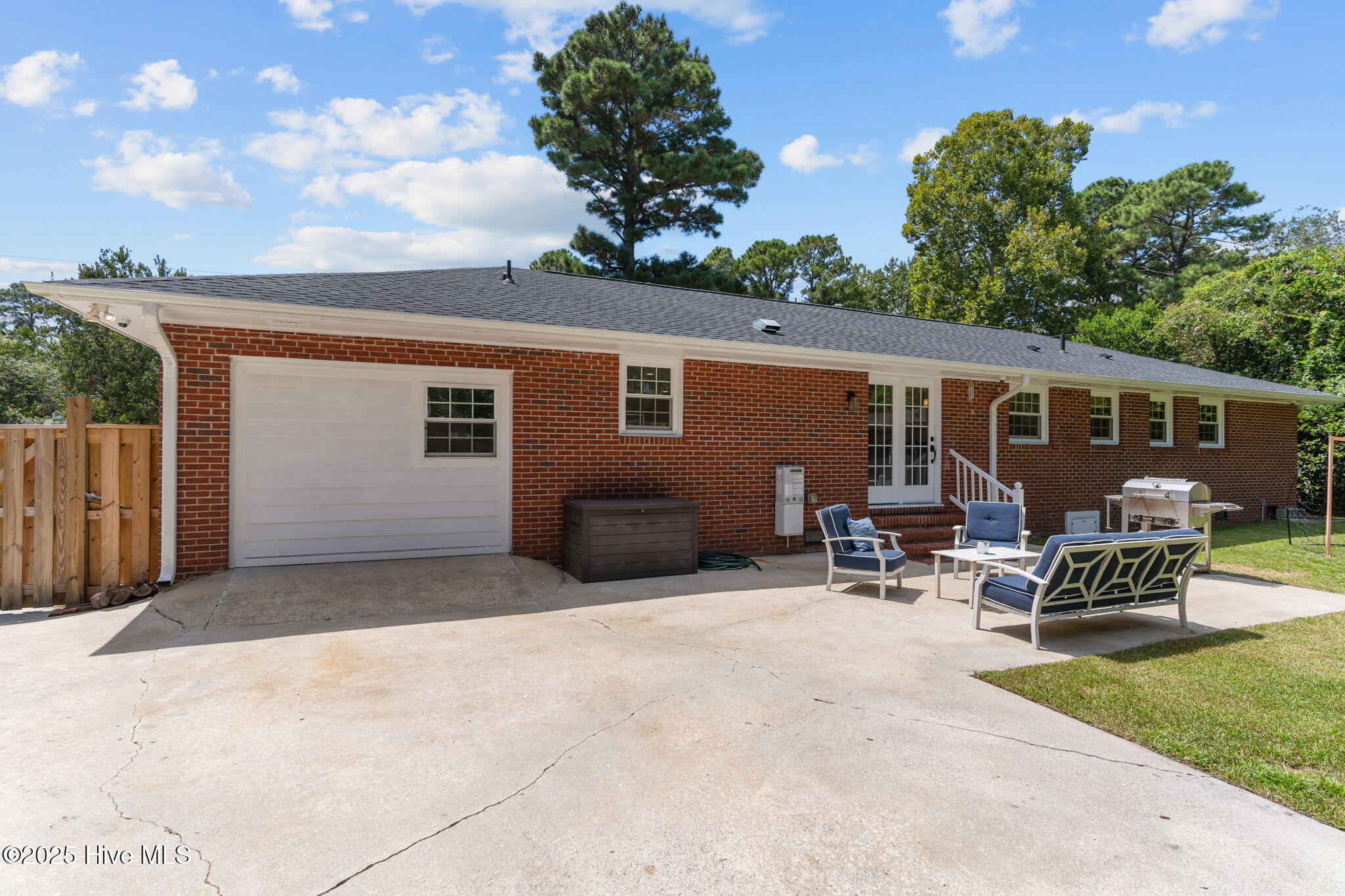 3817 Canterbury Road