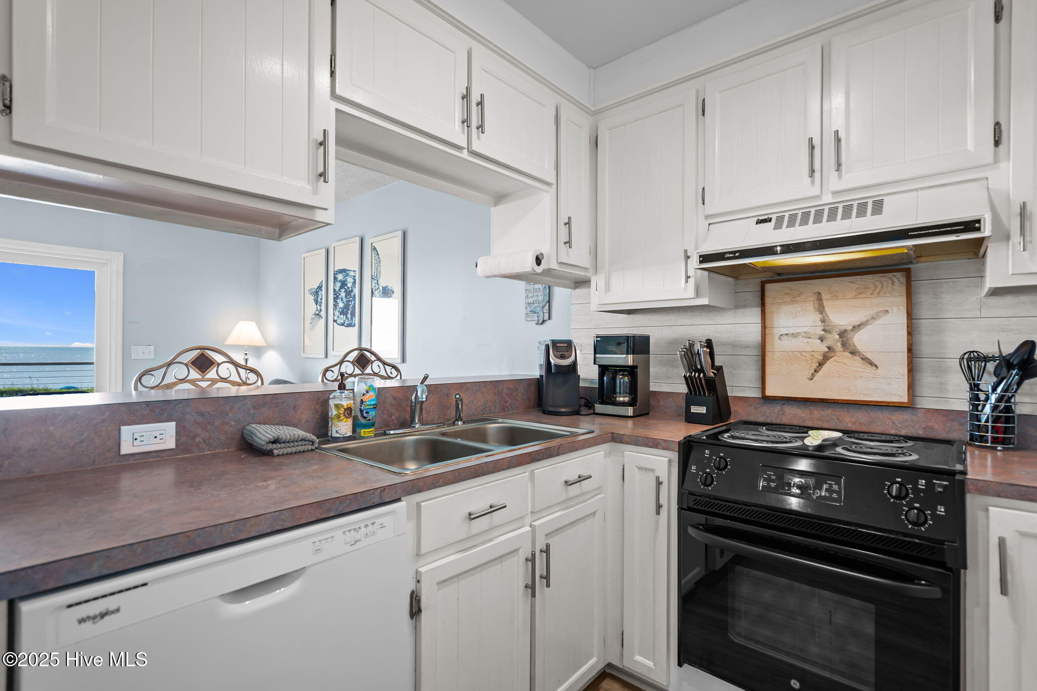 514 N Carolina Beach Avenue N Unit: Unit 2b