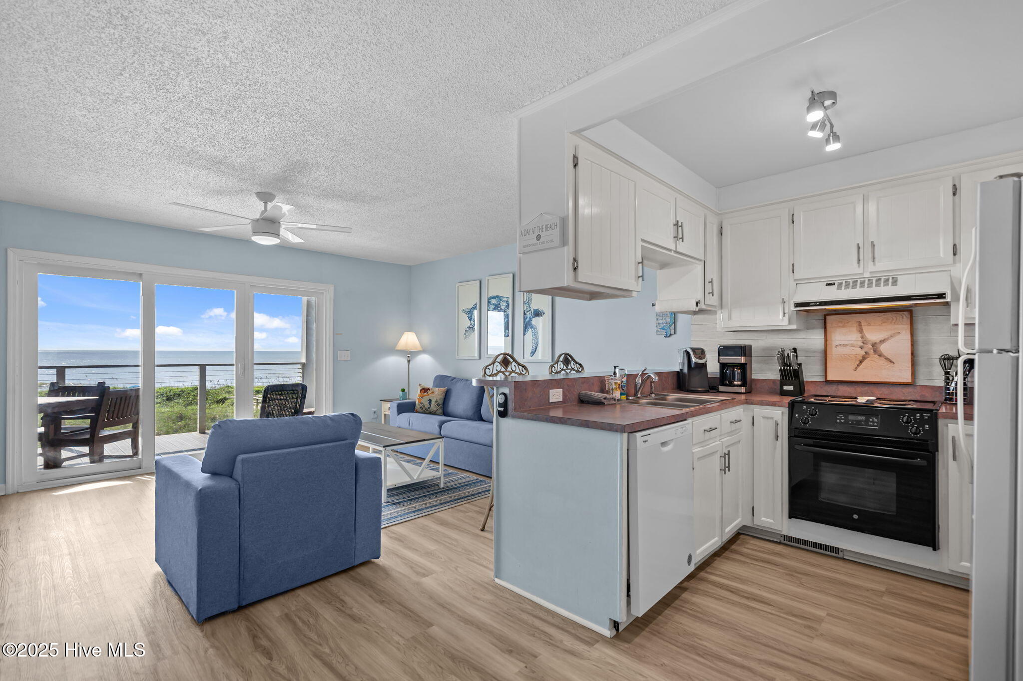 514 N Carolina Beach Avenue N Unit: Unit 2b