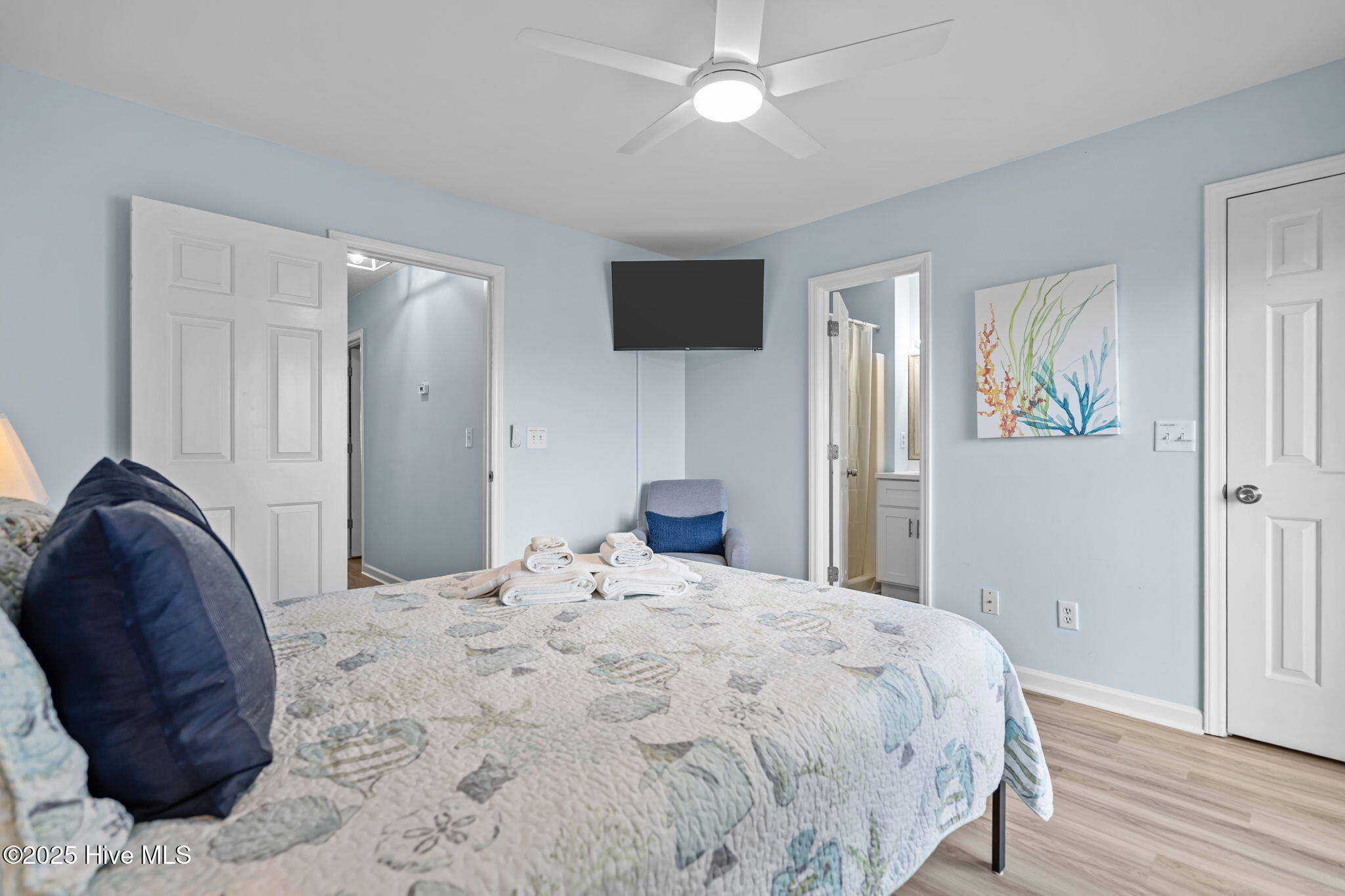 514 N Carolina Beach Avenue N Unit: Unit 2b