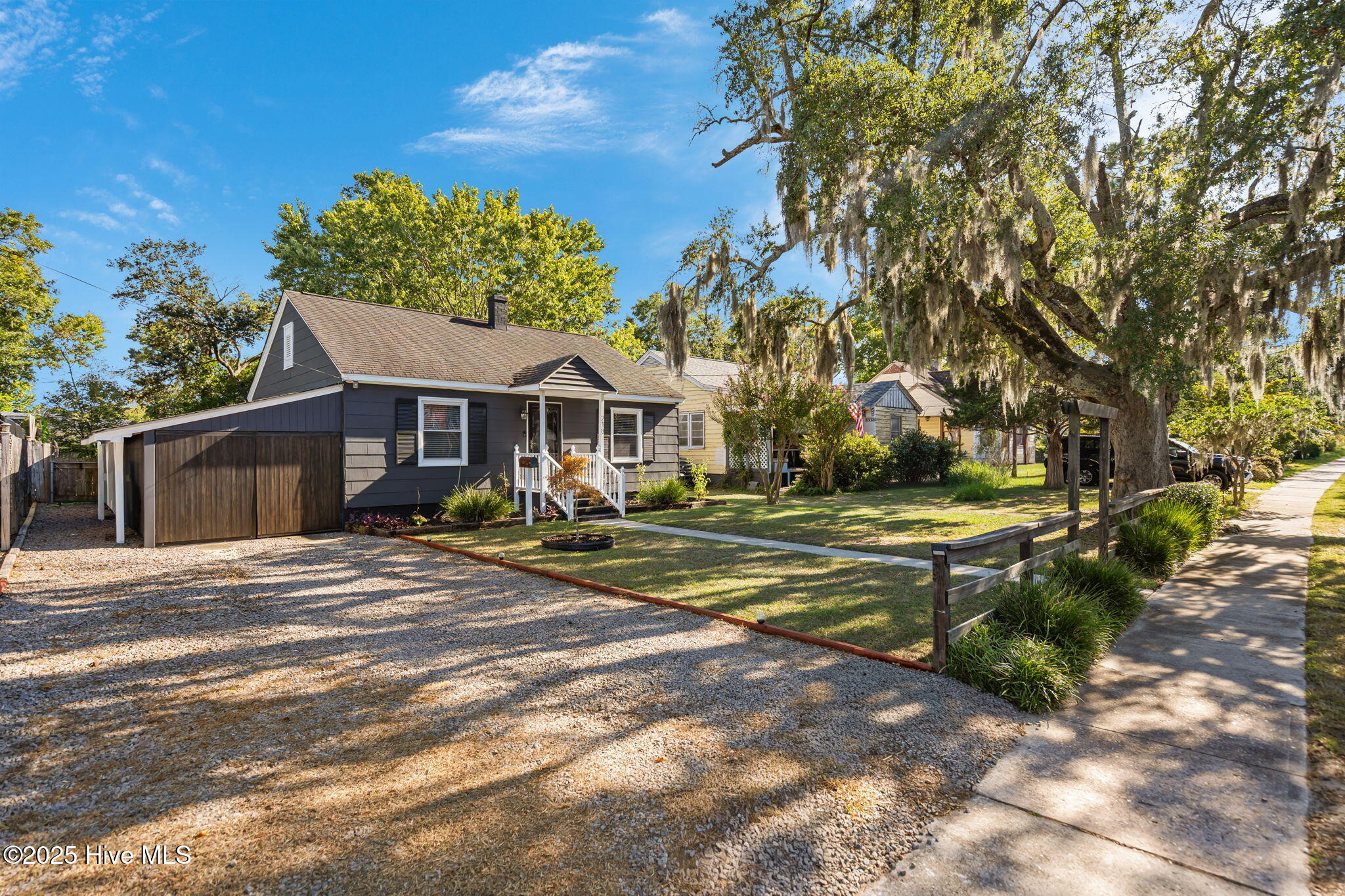 218 Central Boulevard