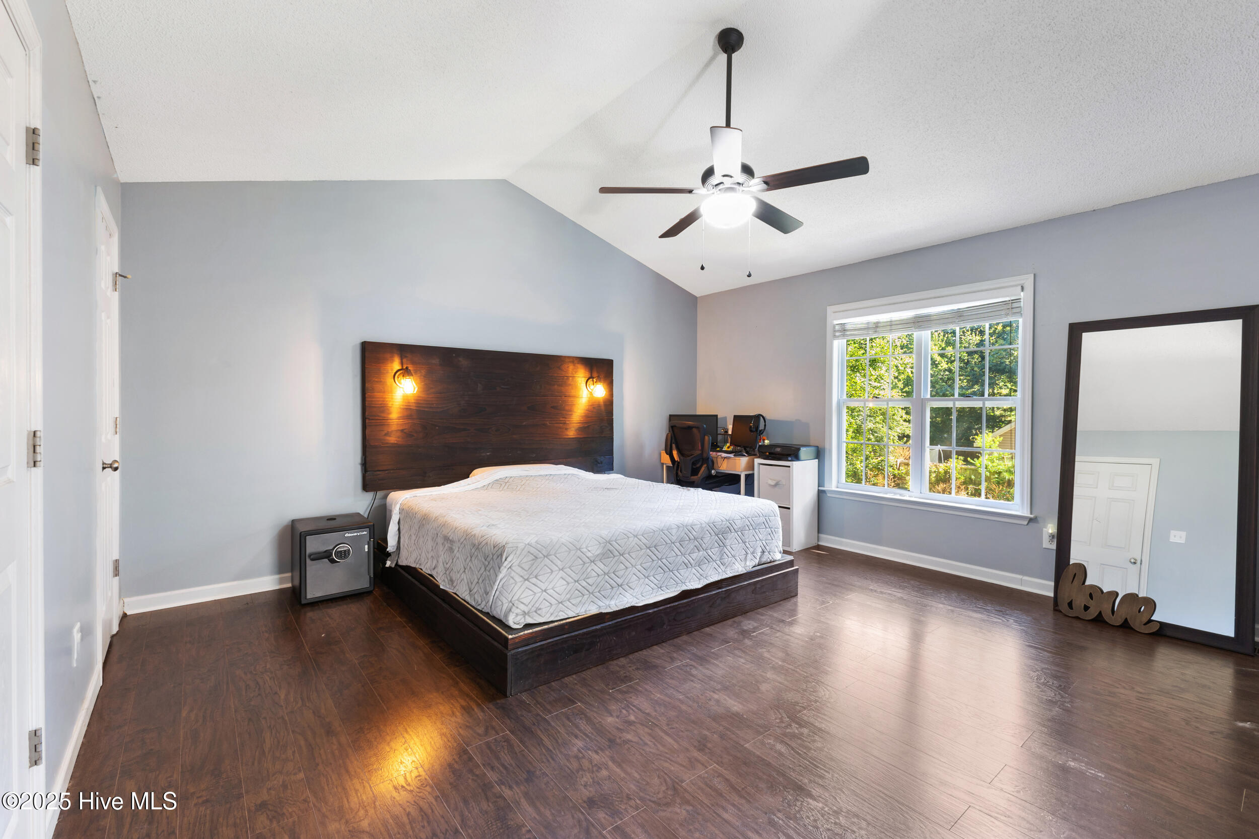 102 Lunington Mill Circle