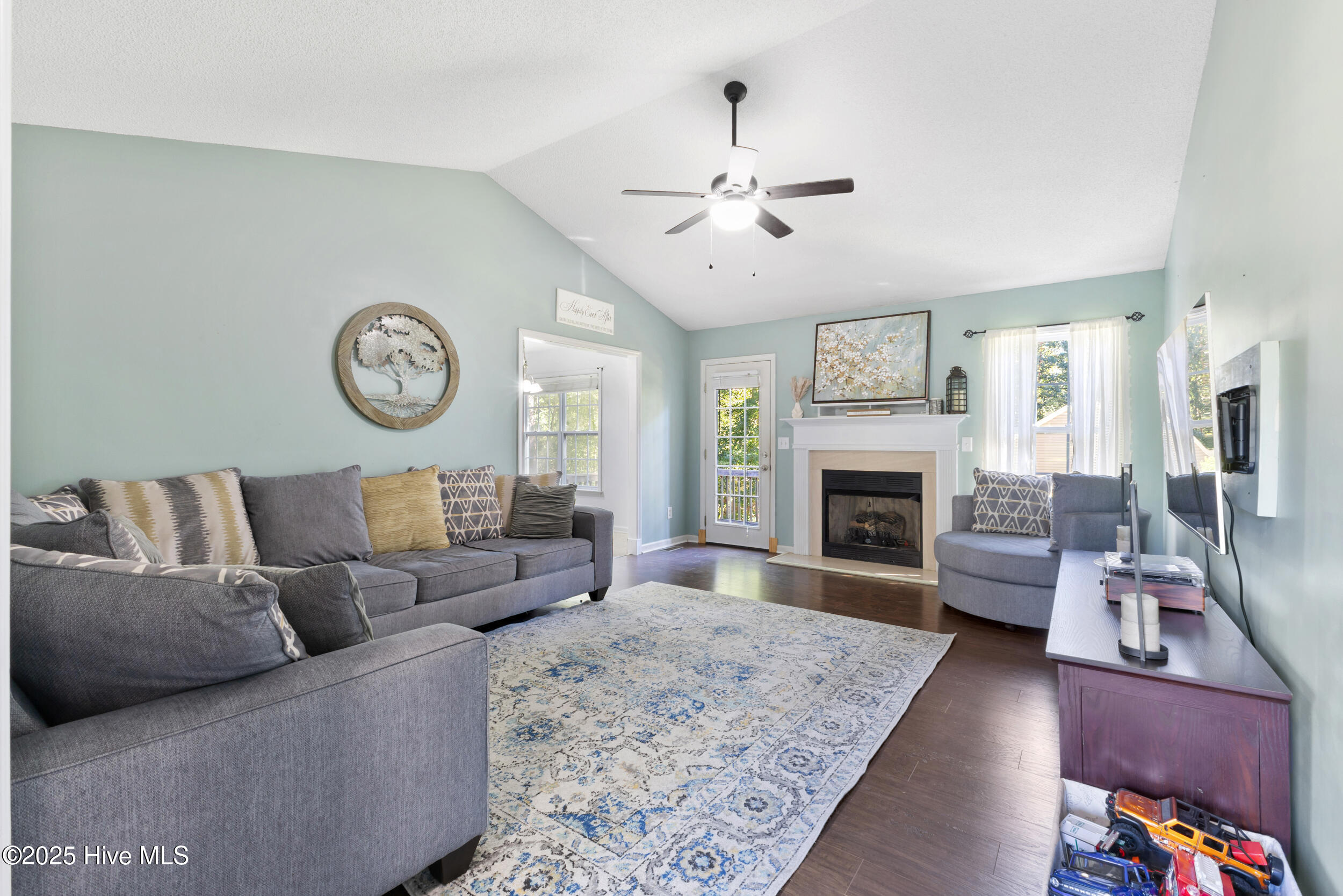 102 Lunington Mill Circle