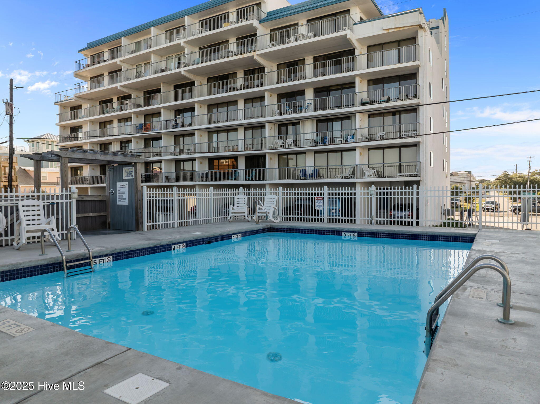 901 S Lake Park Boulevard, Unit 304