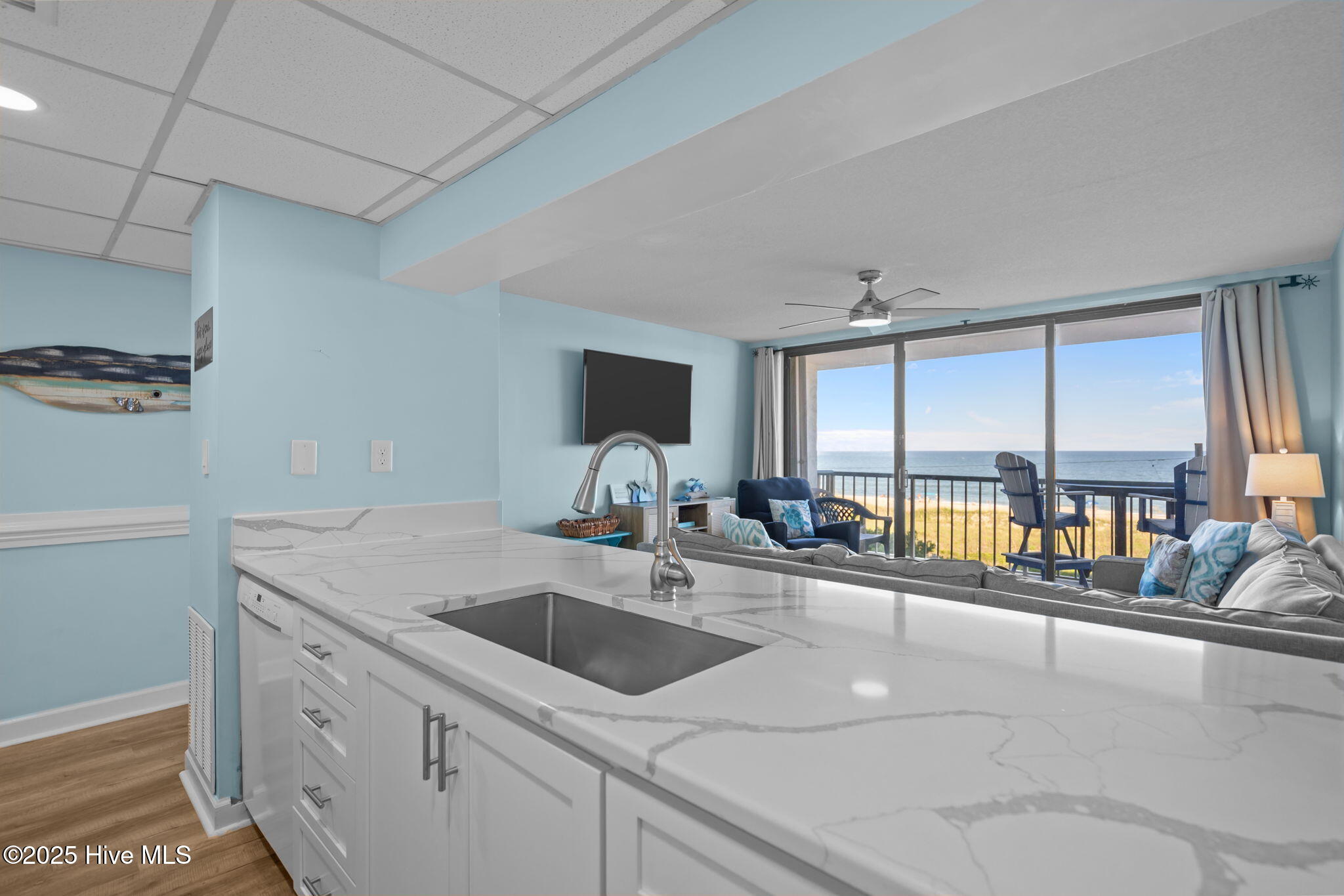 901 S Lake Park Boulevard, Unit 304