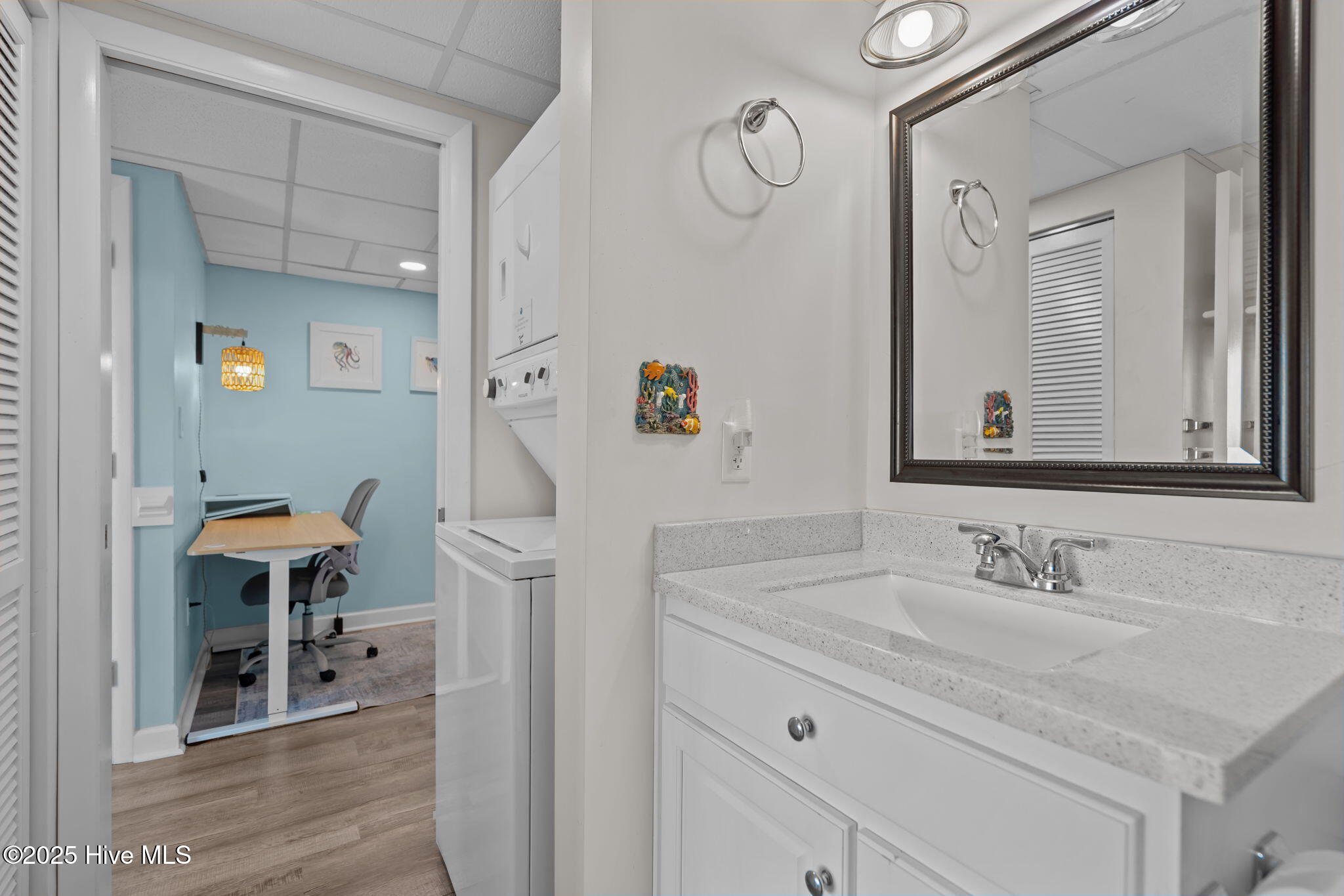 901 S Lake Park Boulevard, Unit 304