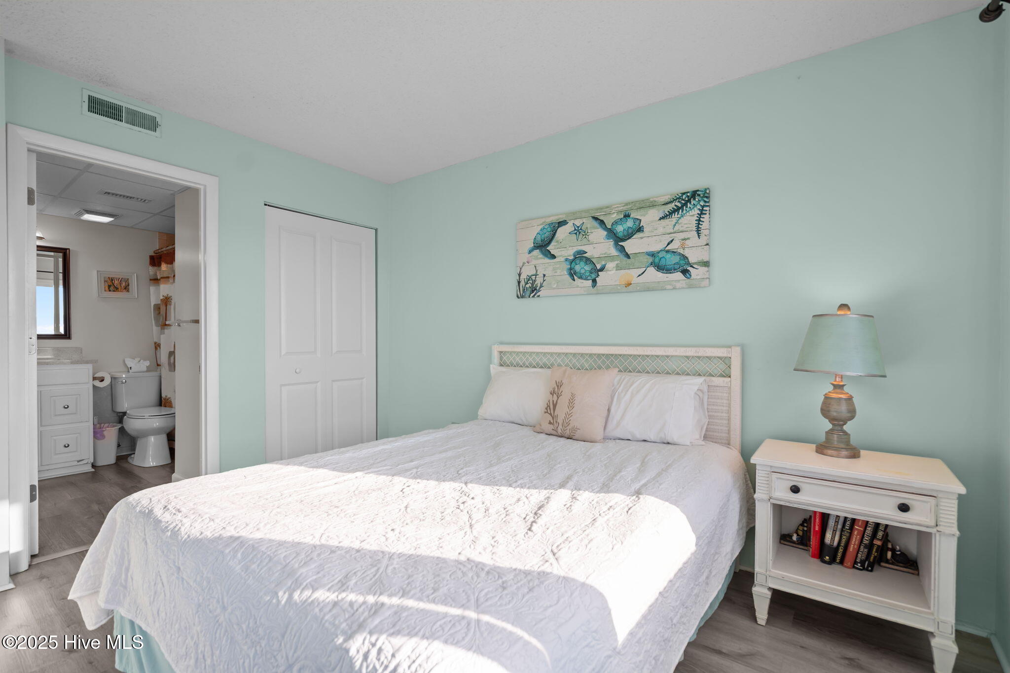 901 S Lake Park Boulevard, Unit 304