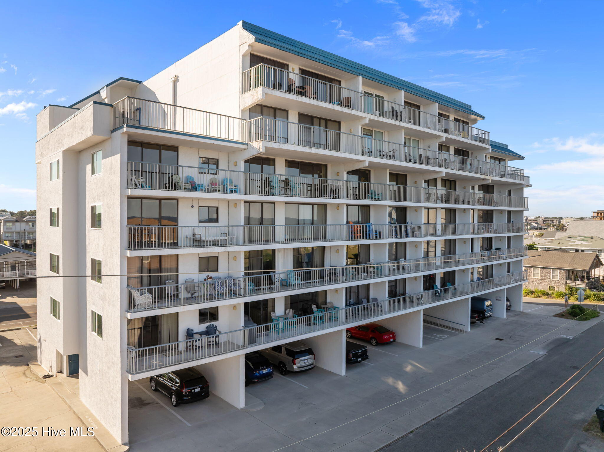 901 S Lake Park Boulevard, Unit 304