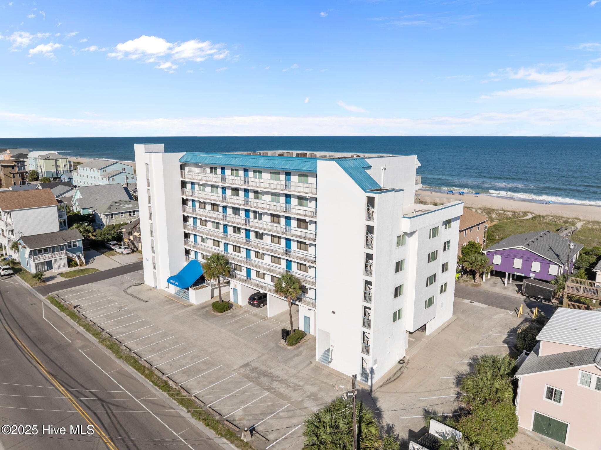 901 S Lake Park Boulevard, Unit 304