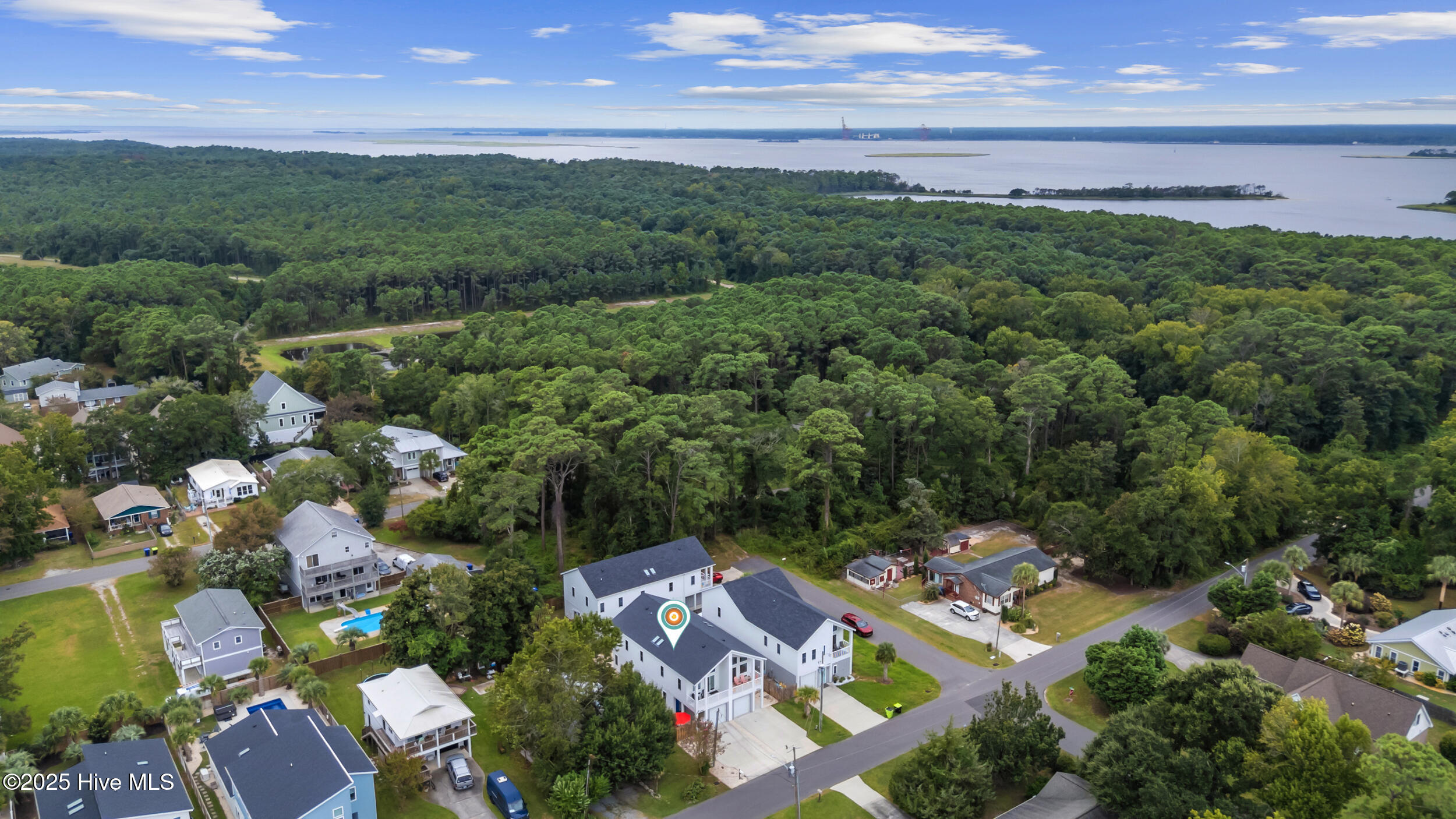 617 Sumter Avenue, 1