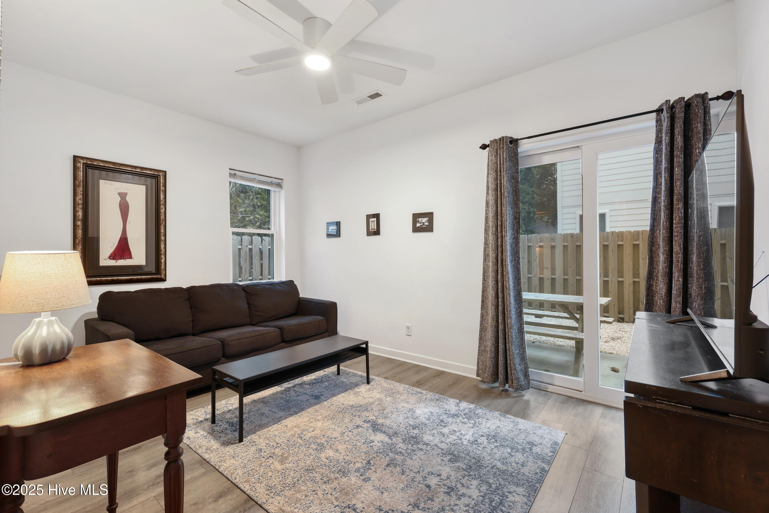 617 Sumter Avenue, 1