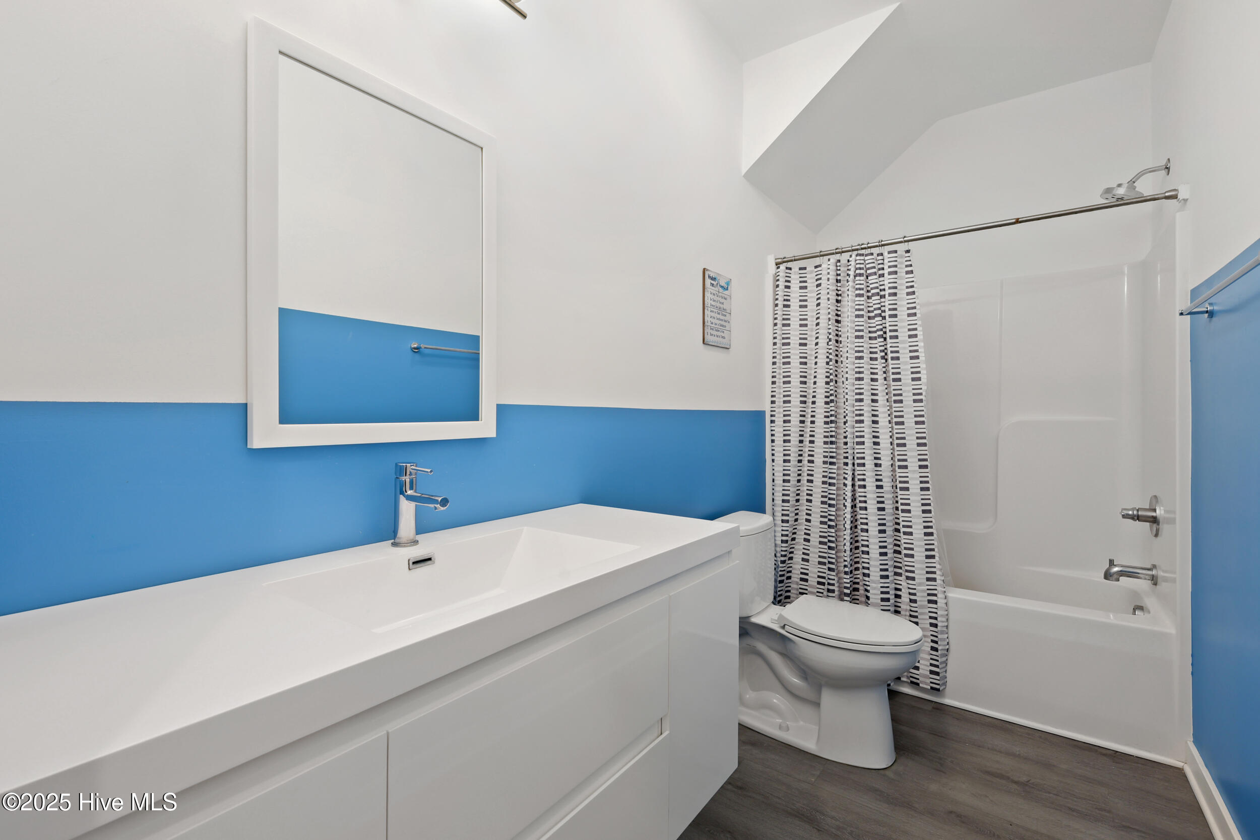 617 Sumter Avenue, 1