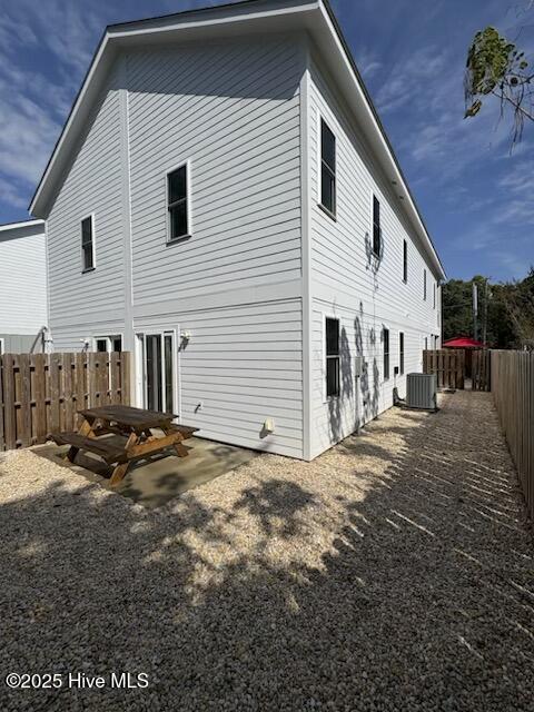 617 Sumter Avenue, 1