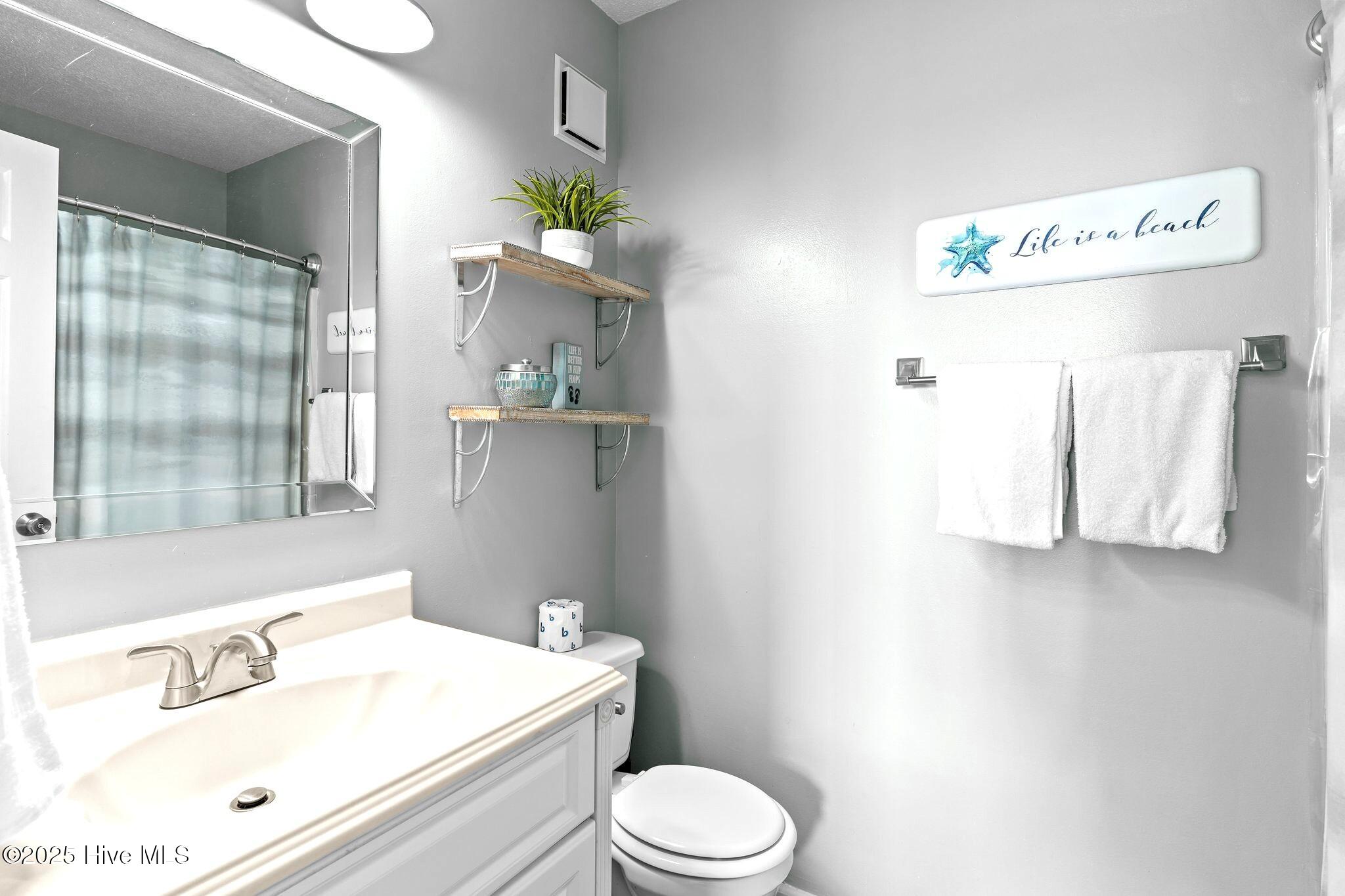 1013 N Carolina Beach Avenue N Unit: Unit 1d