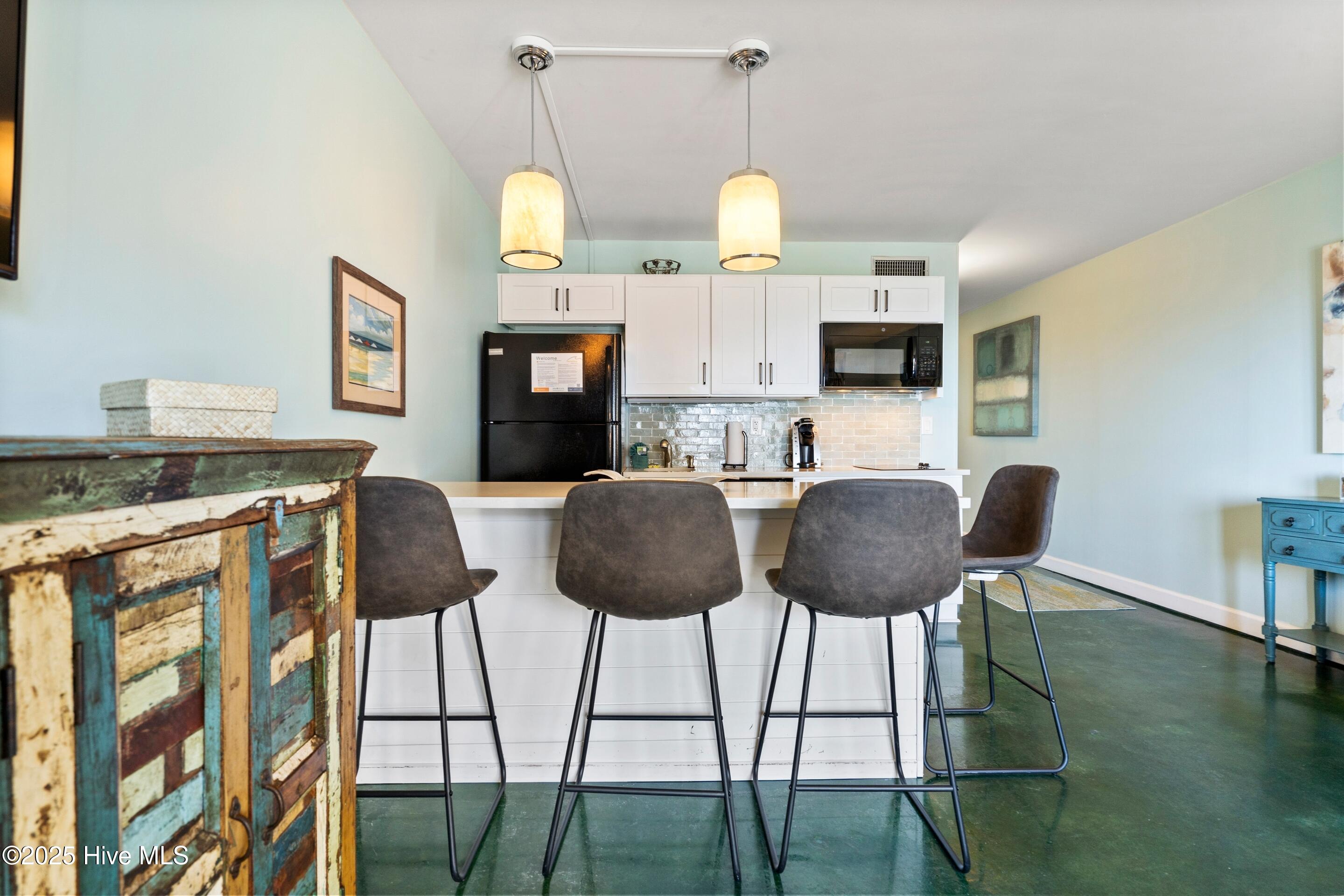 104 S Lumina Avenue 406