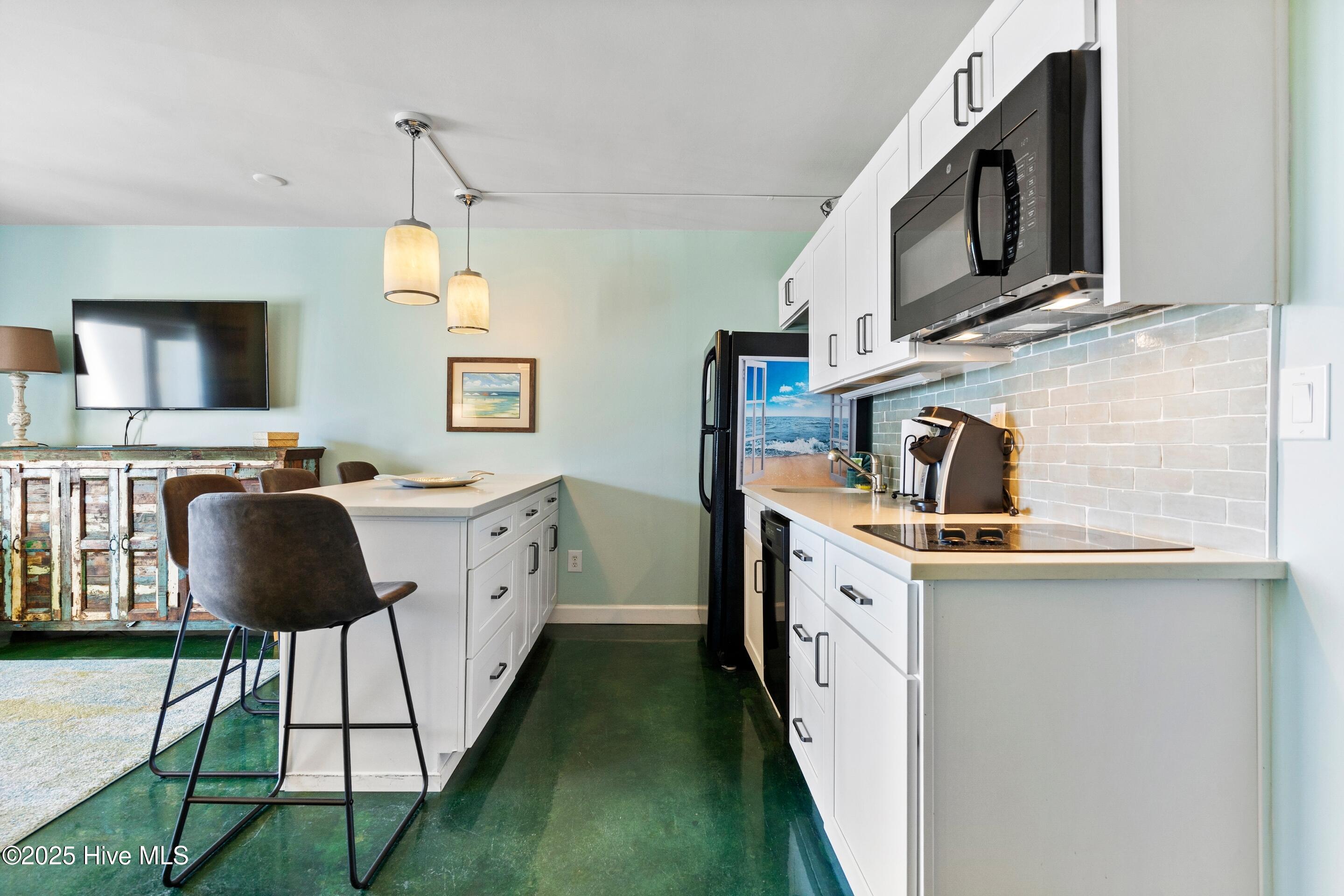 104 S Lumina Avenue 406