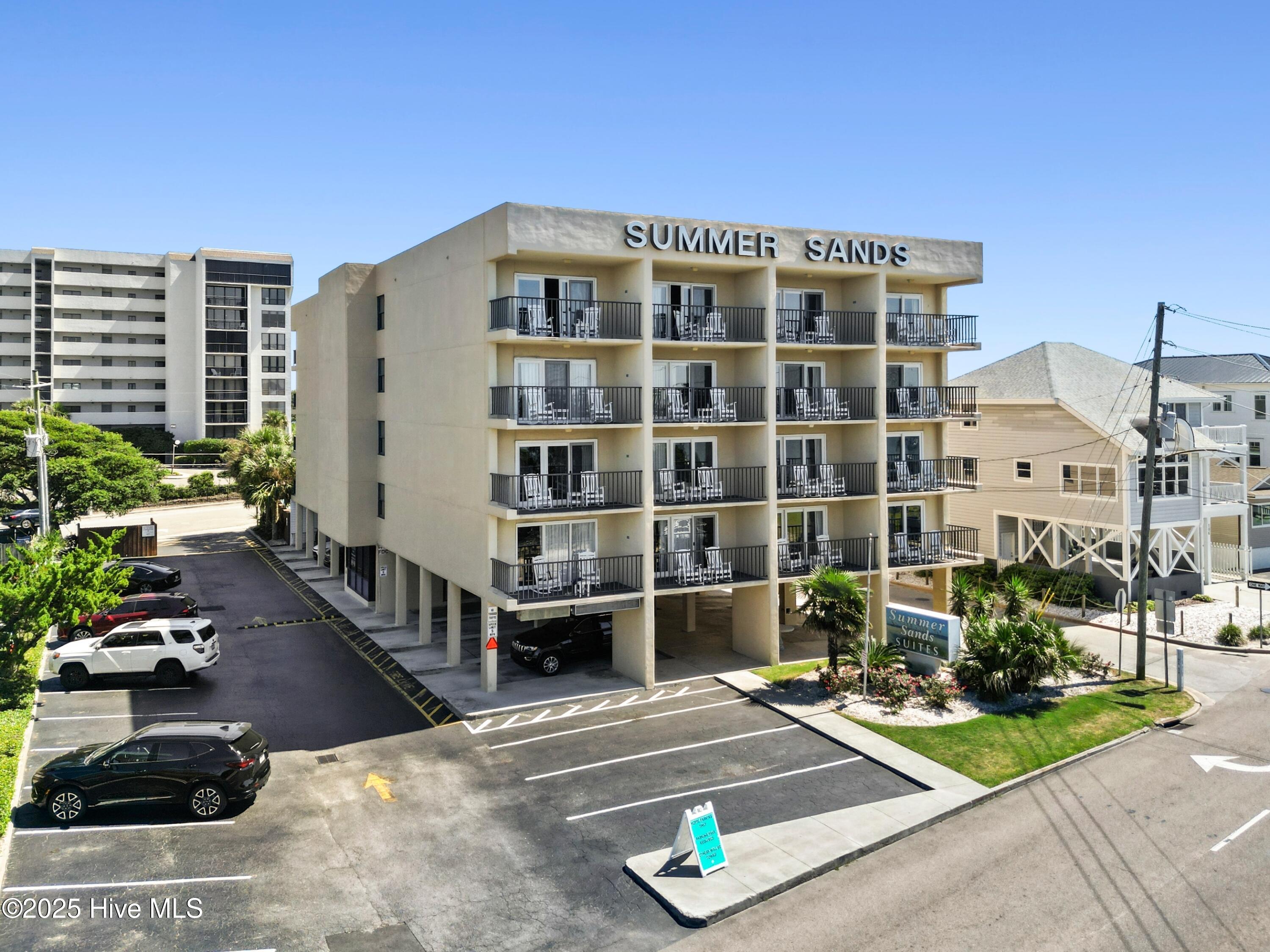 104 S Lumina Avenue 406