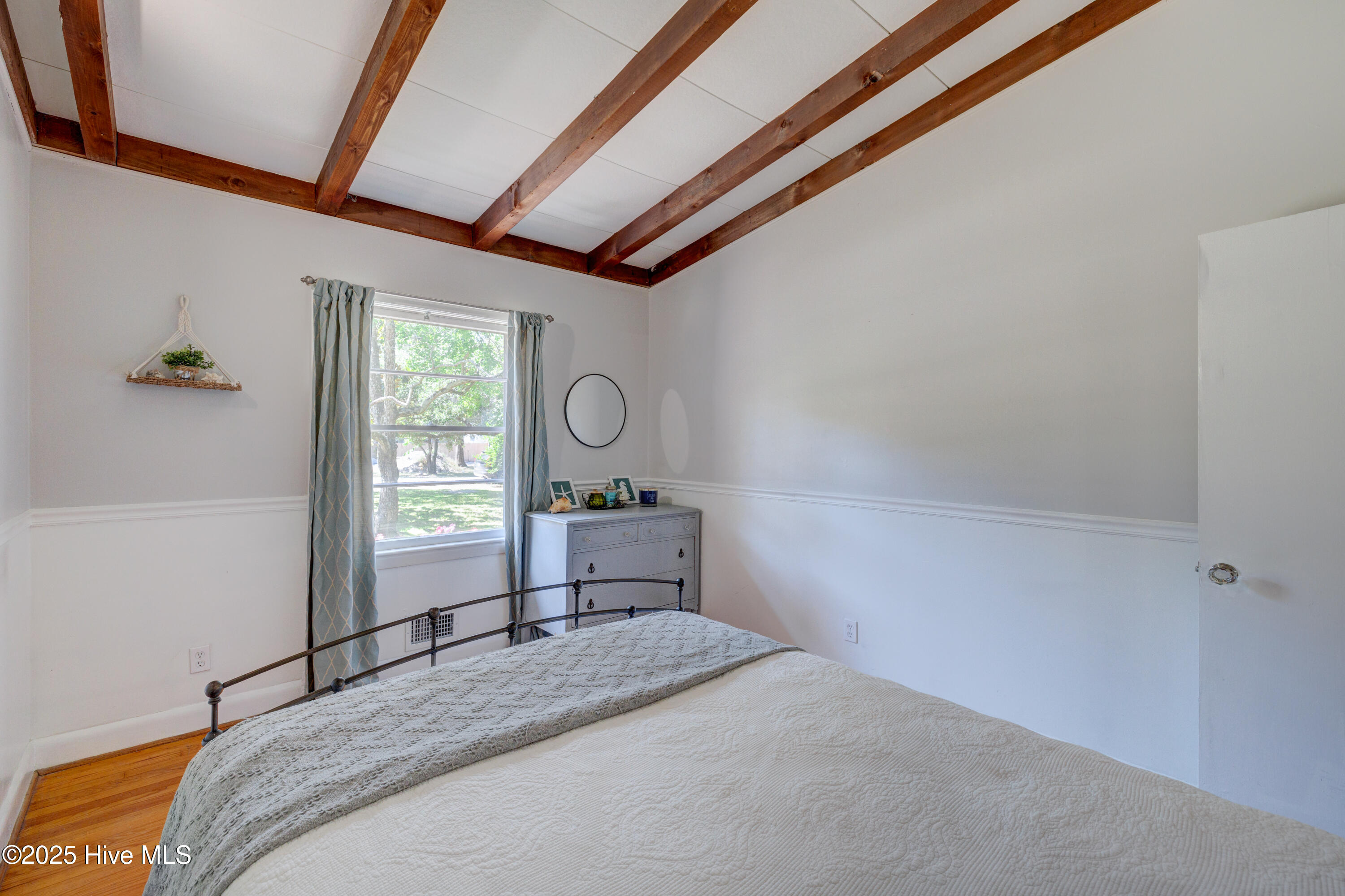 5329 Autumn Drive