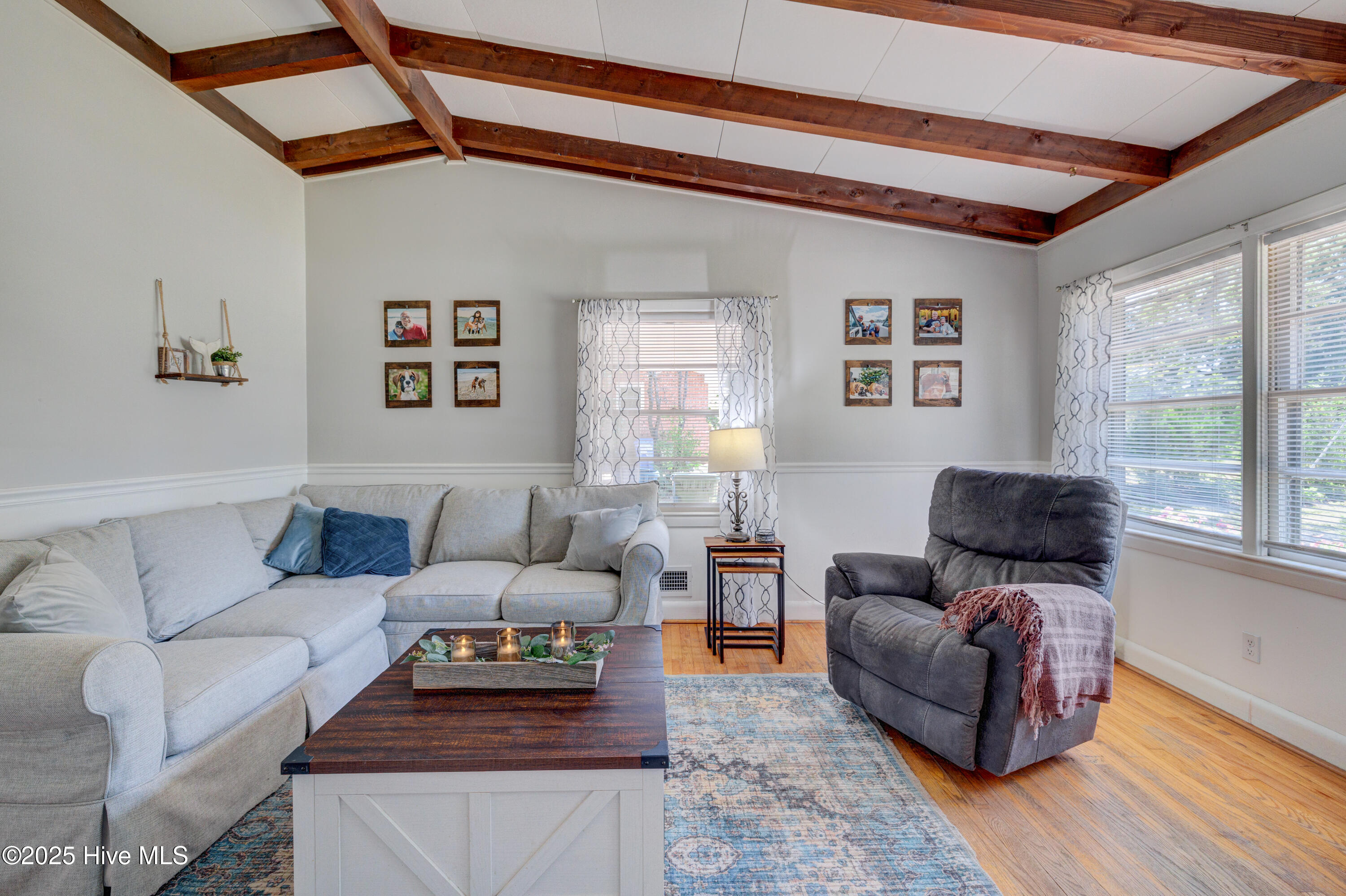 5329 Autumn Drive