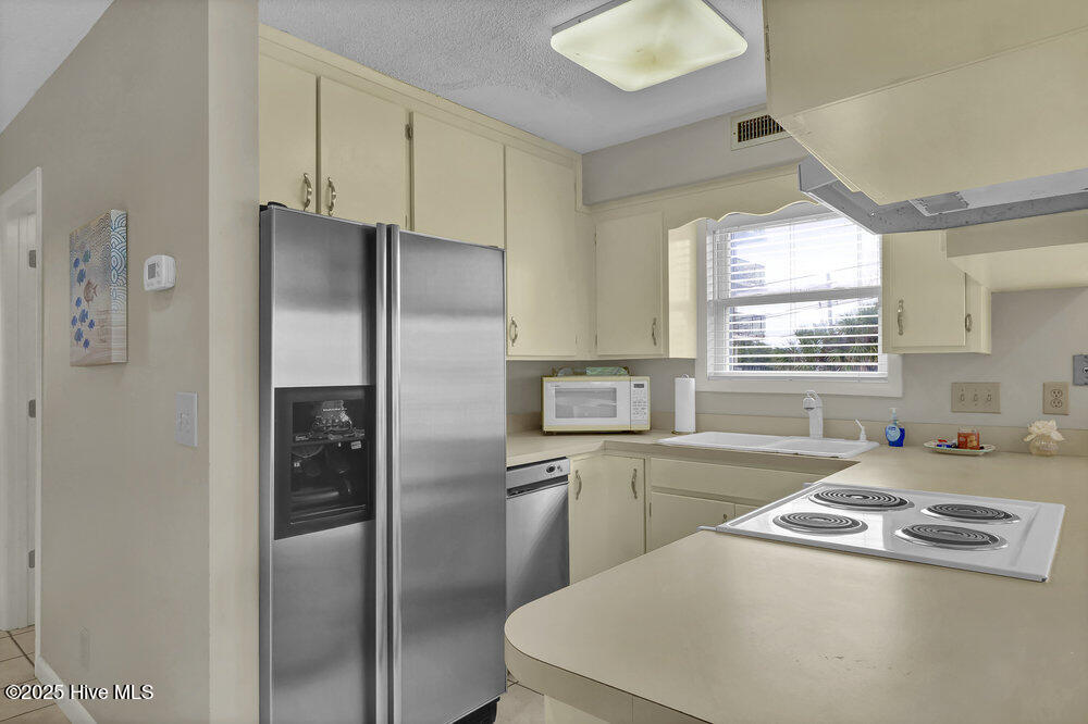 106 S Lumina Avenue Unit 2