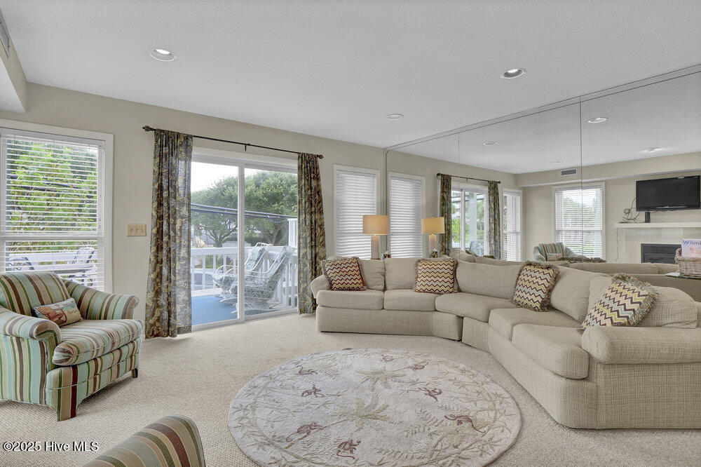 106 S Lumina Avenue Unit 2