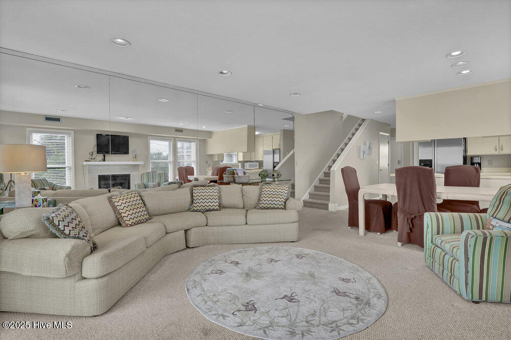 106 S Lumina Avenue Unit 2