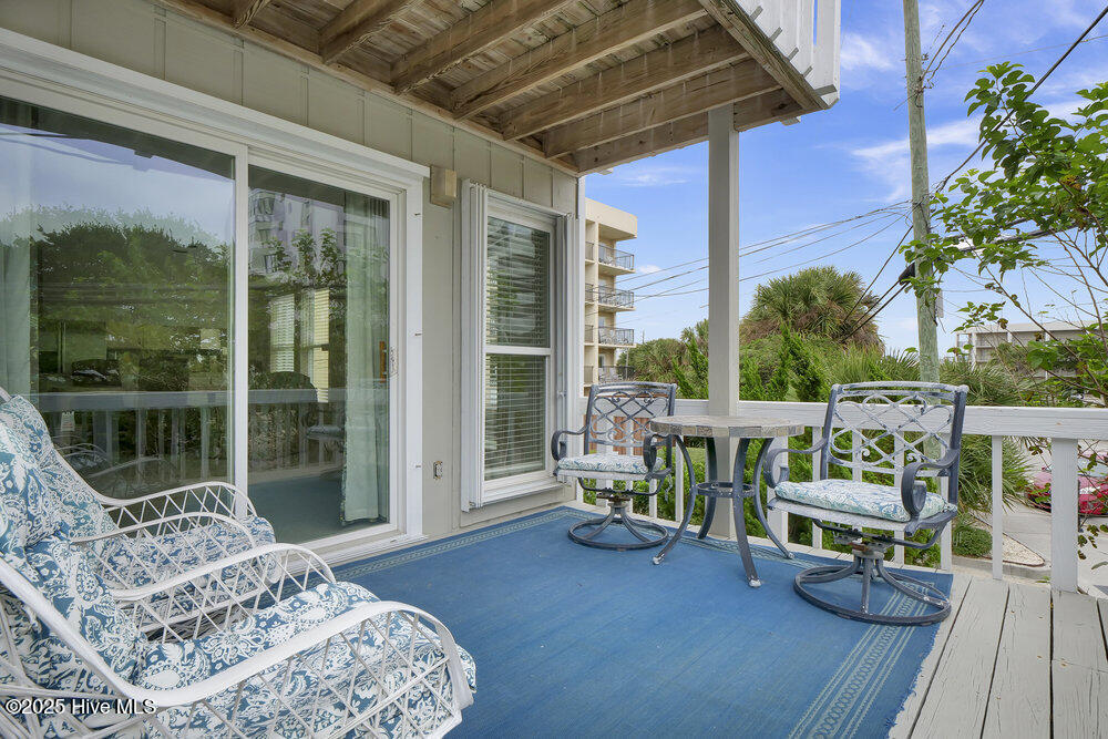 106 S Lumina Avenue Unit 2