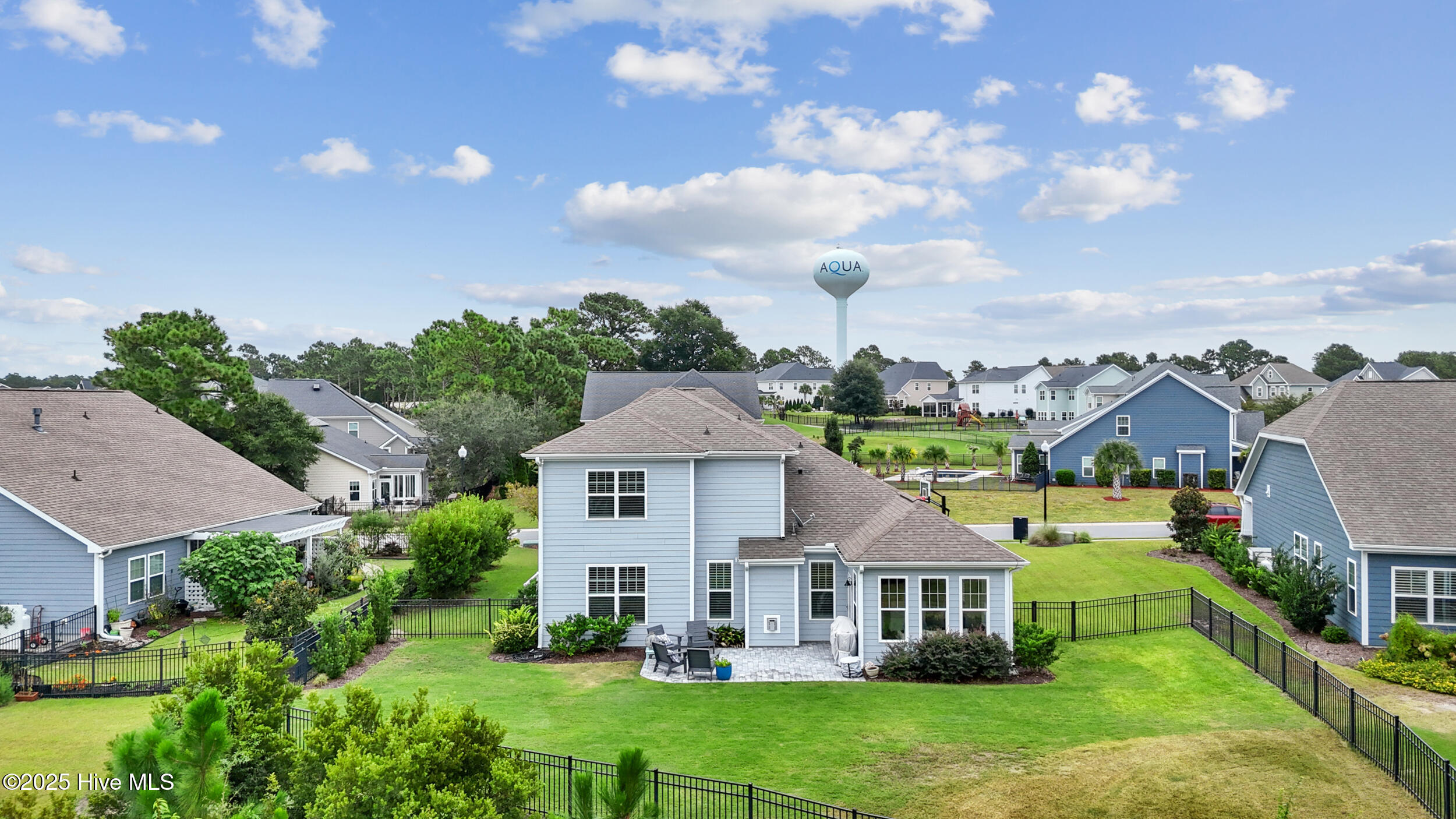 467 Island End Court