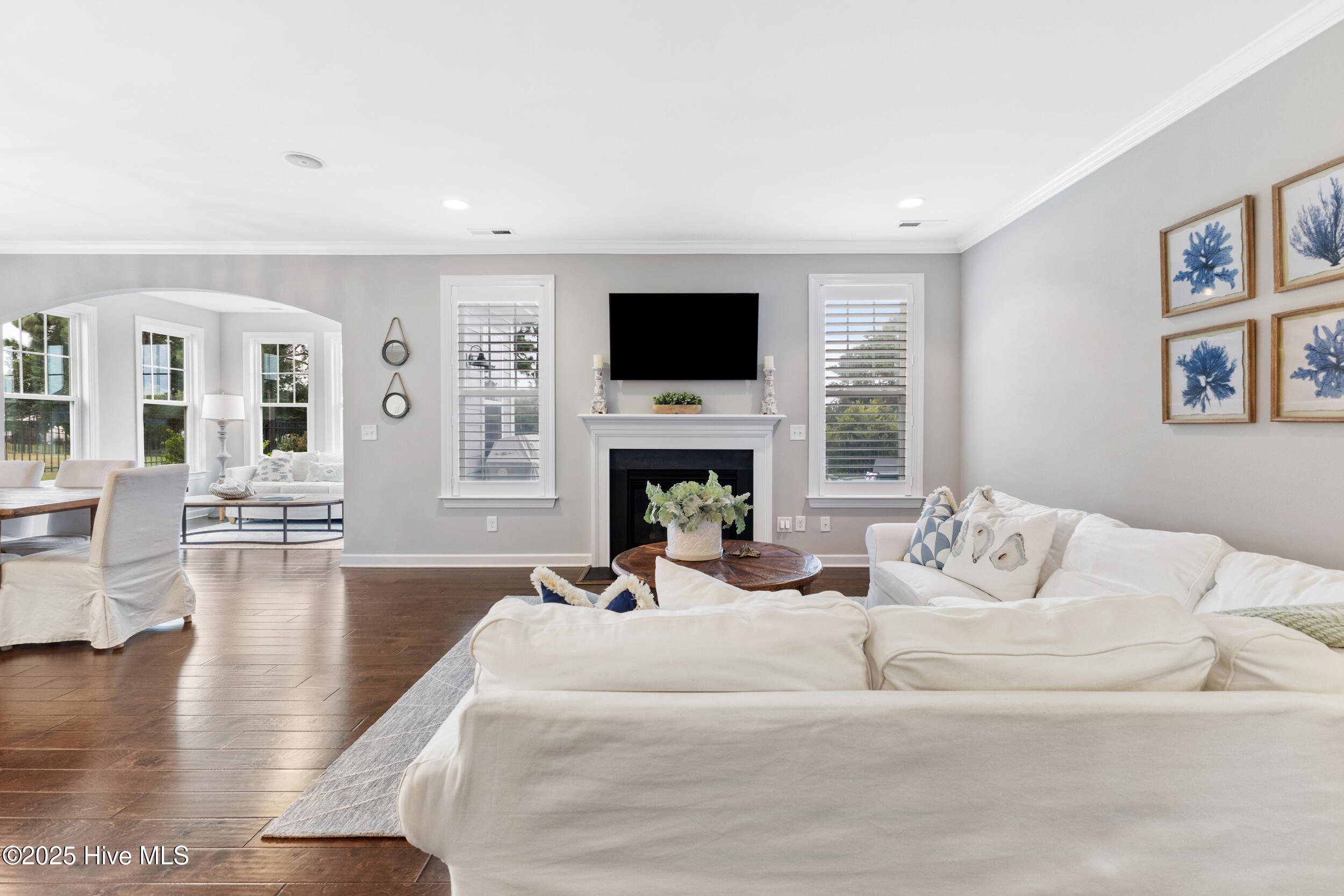 467 Island End Court