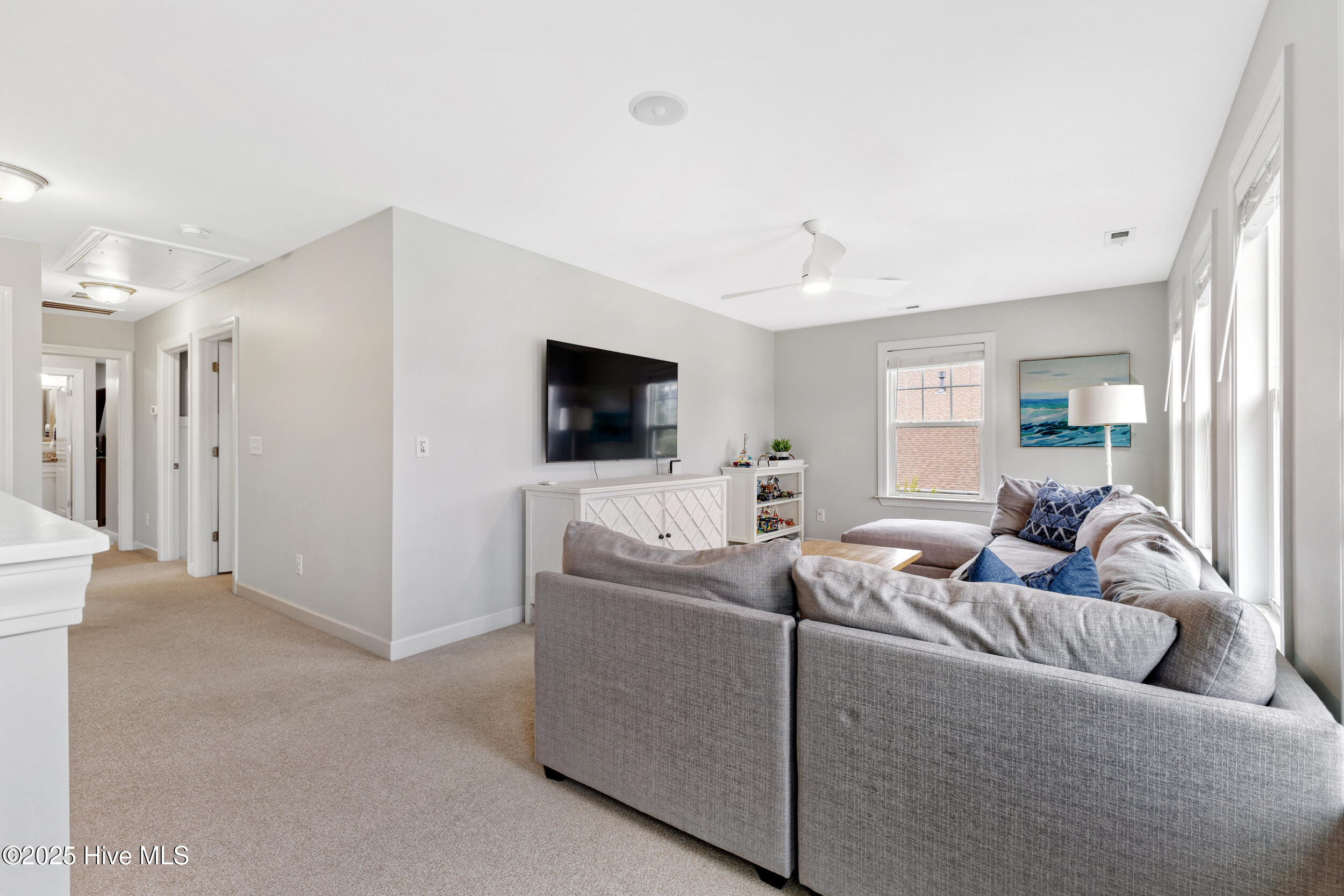 467 Island End Court