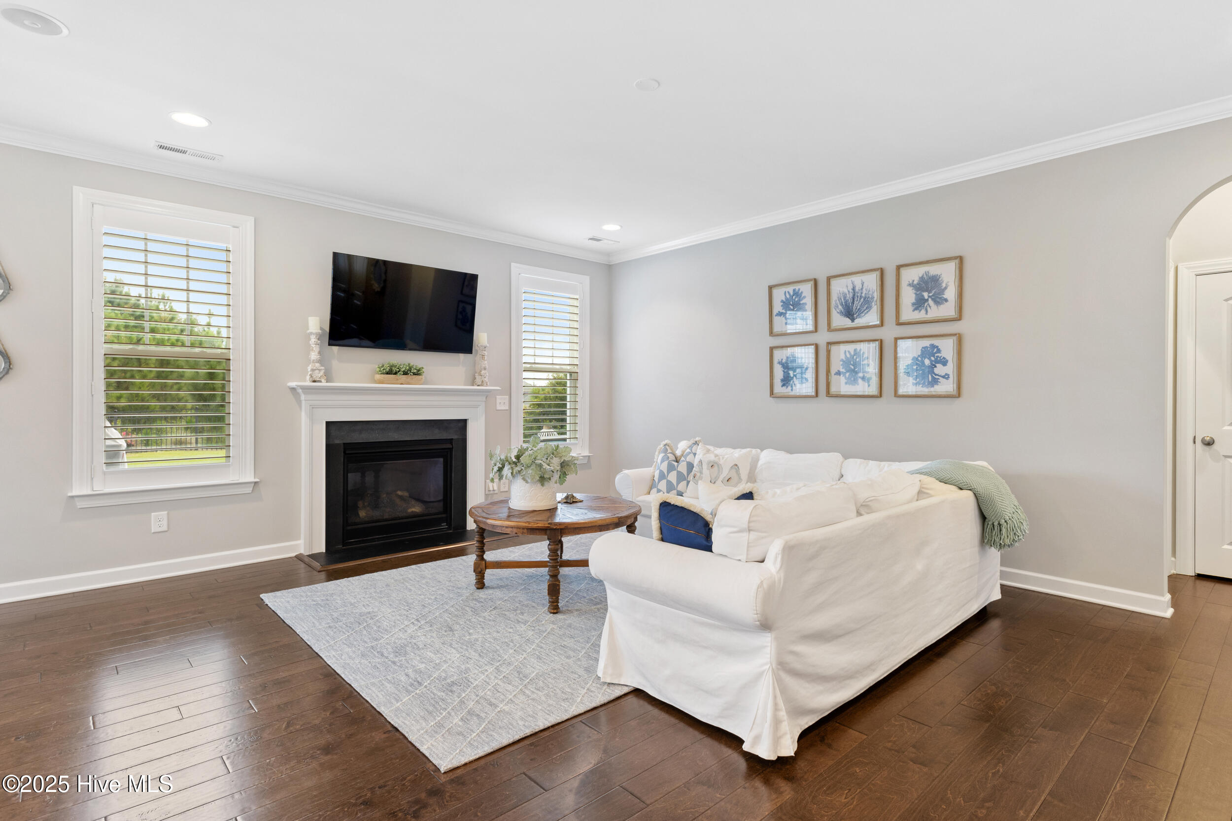 467 Island End Court