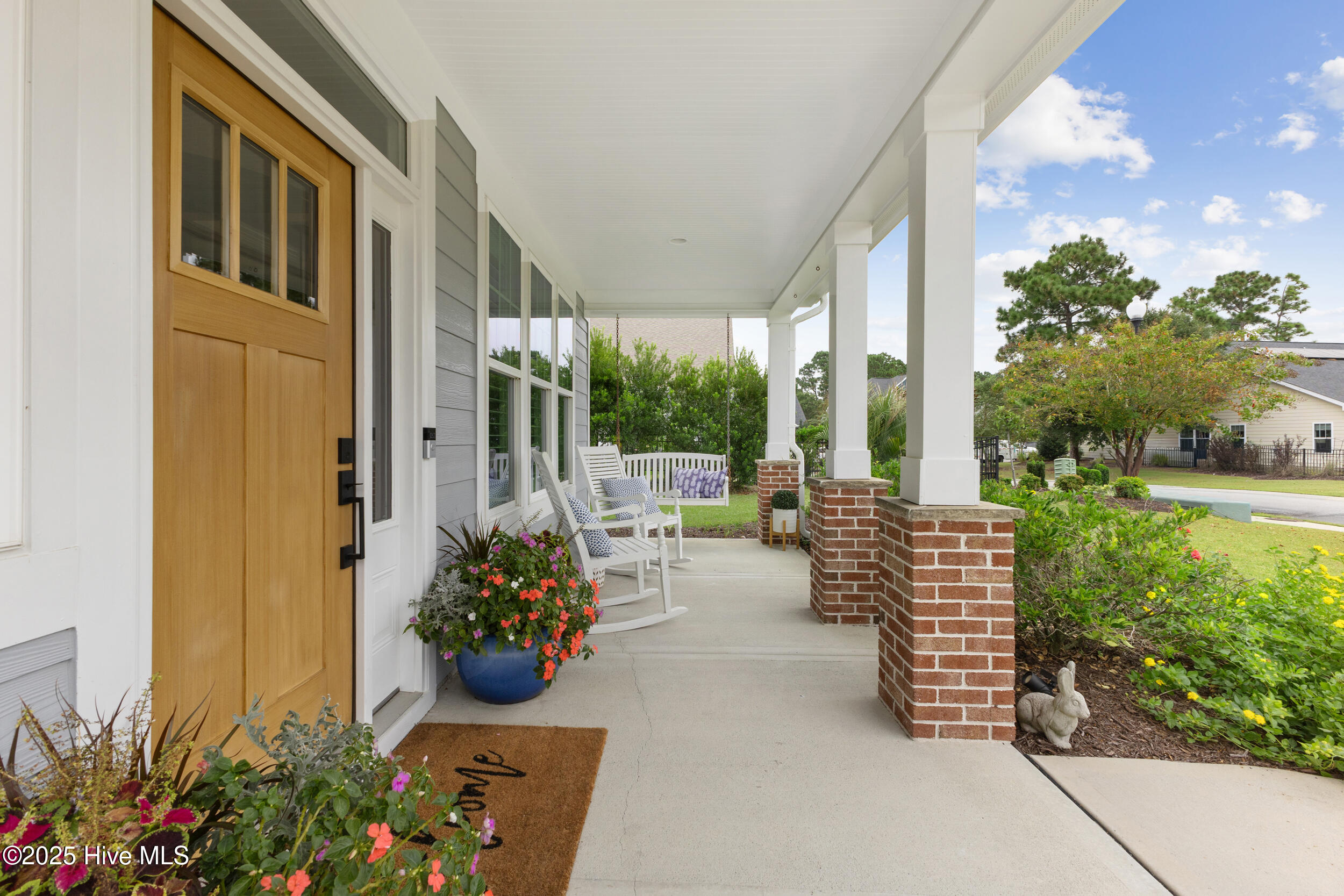 467 Island End Court