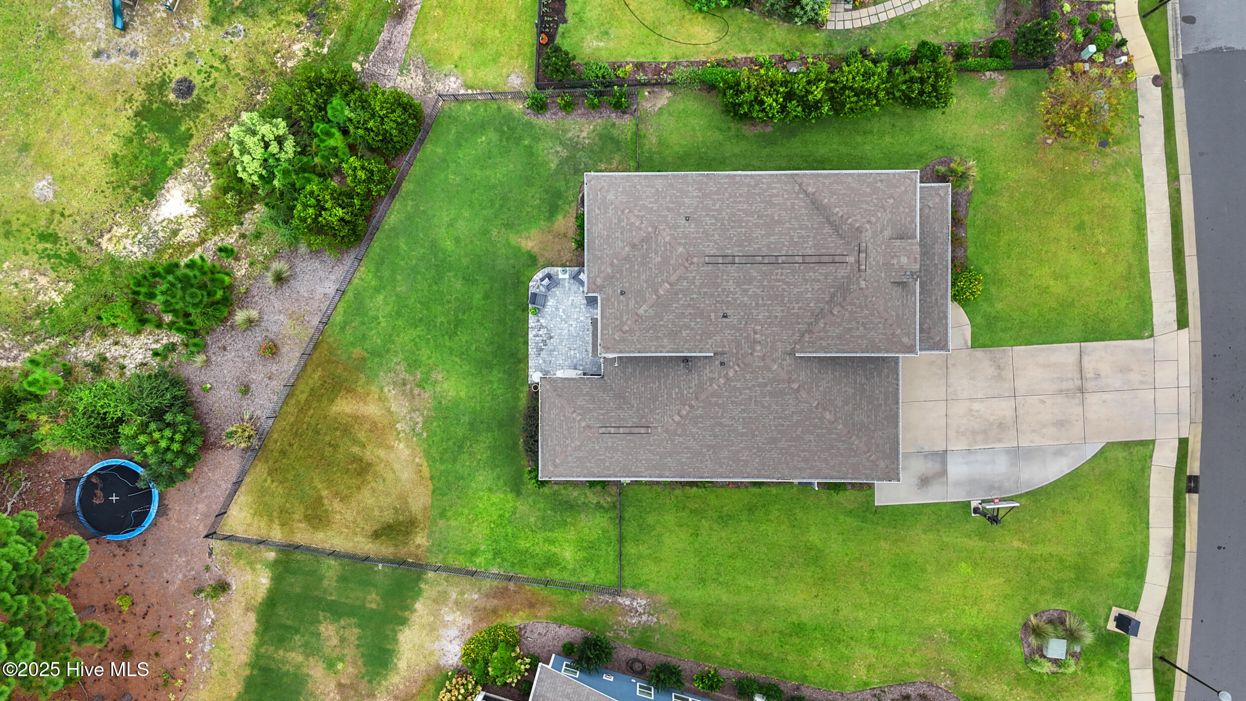 467 Island End Court