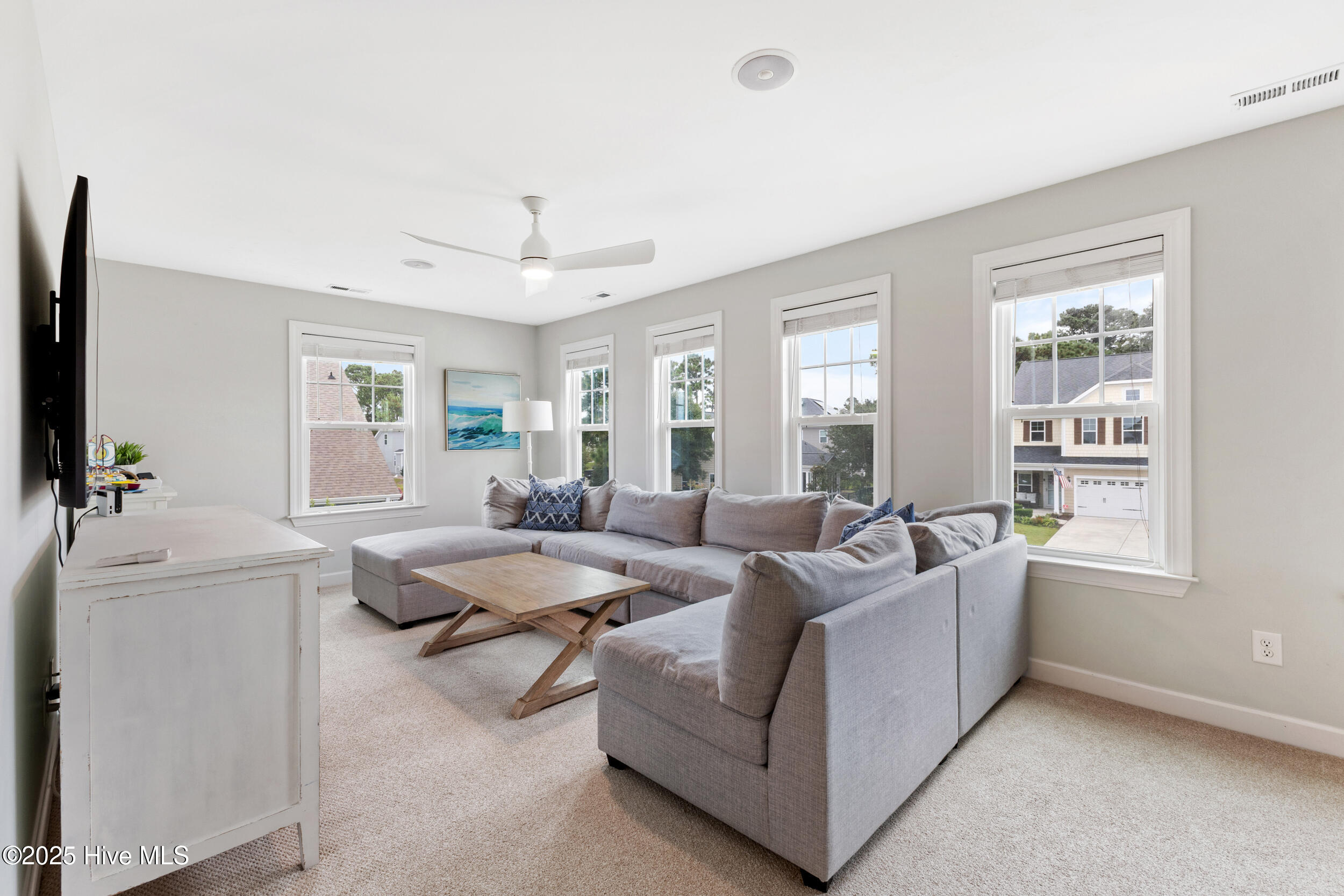 467 Island End Court