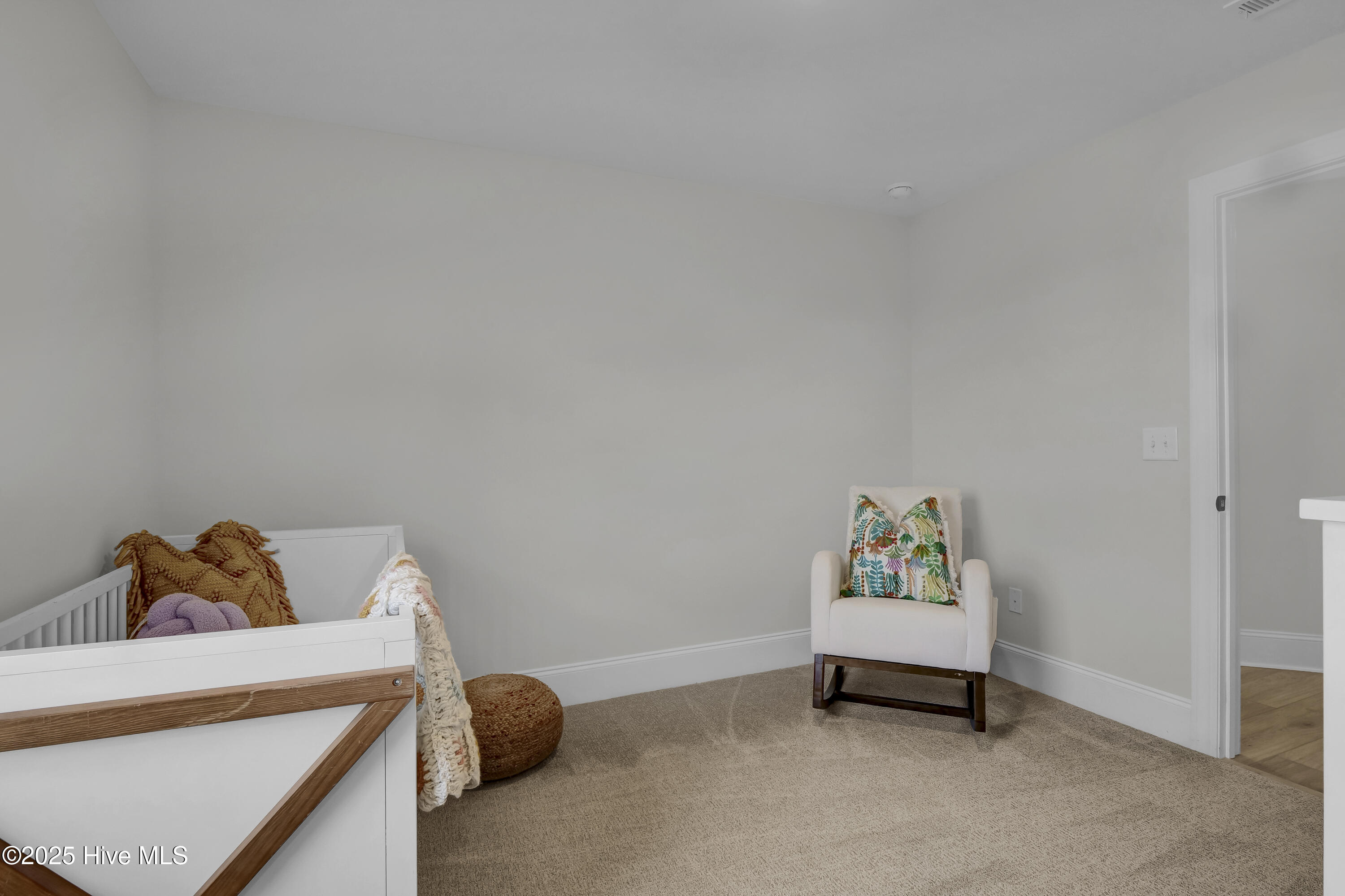 92 Planters Walk