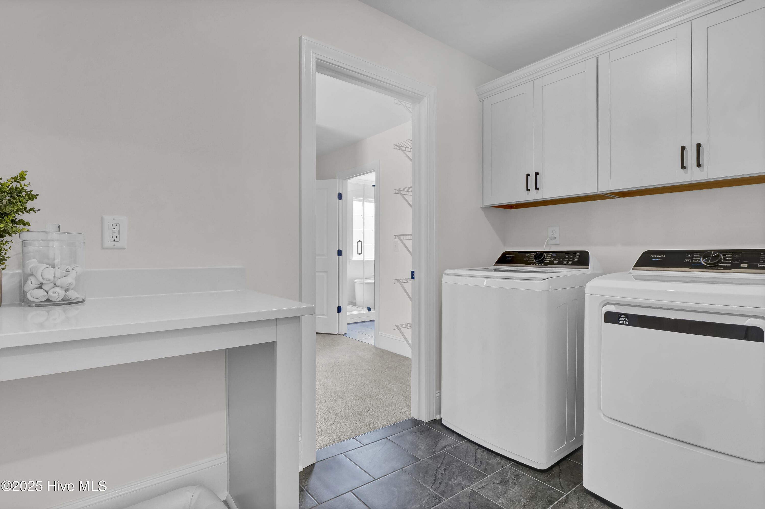 92 Planters Walk
