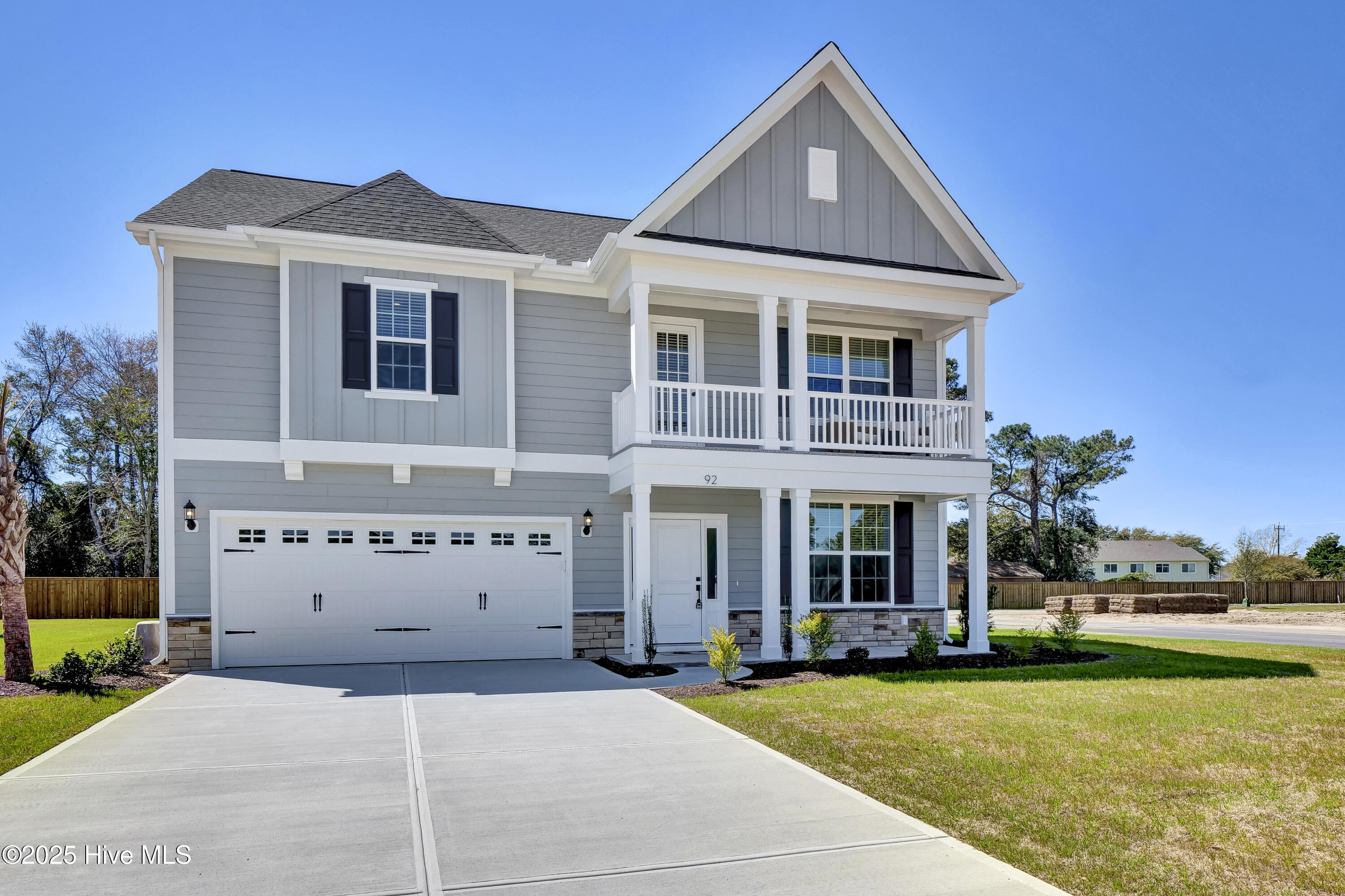 92 Planters Walk