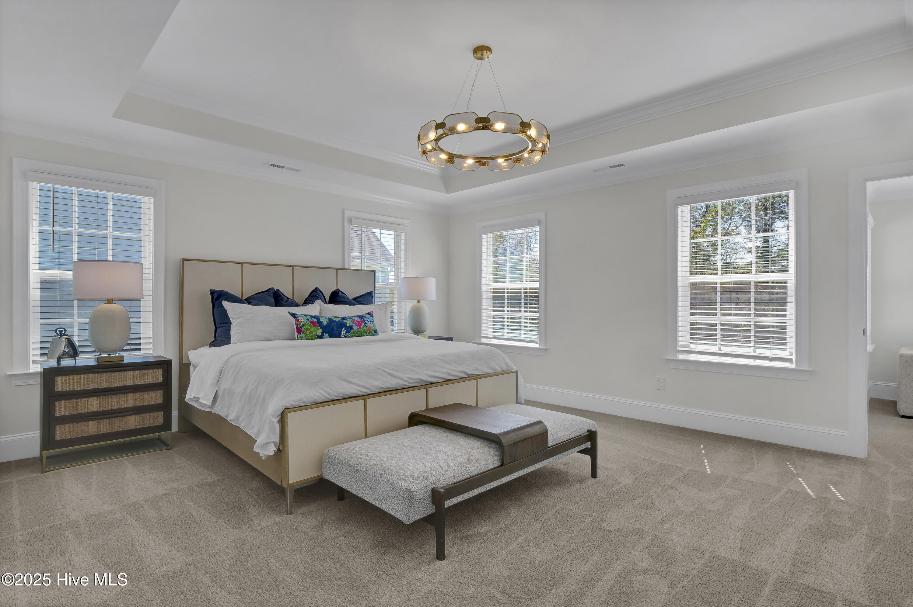 92 Planters Walk
