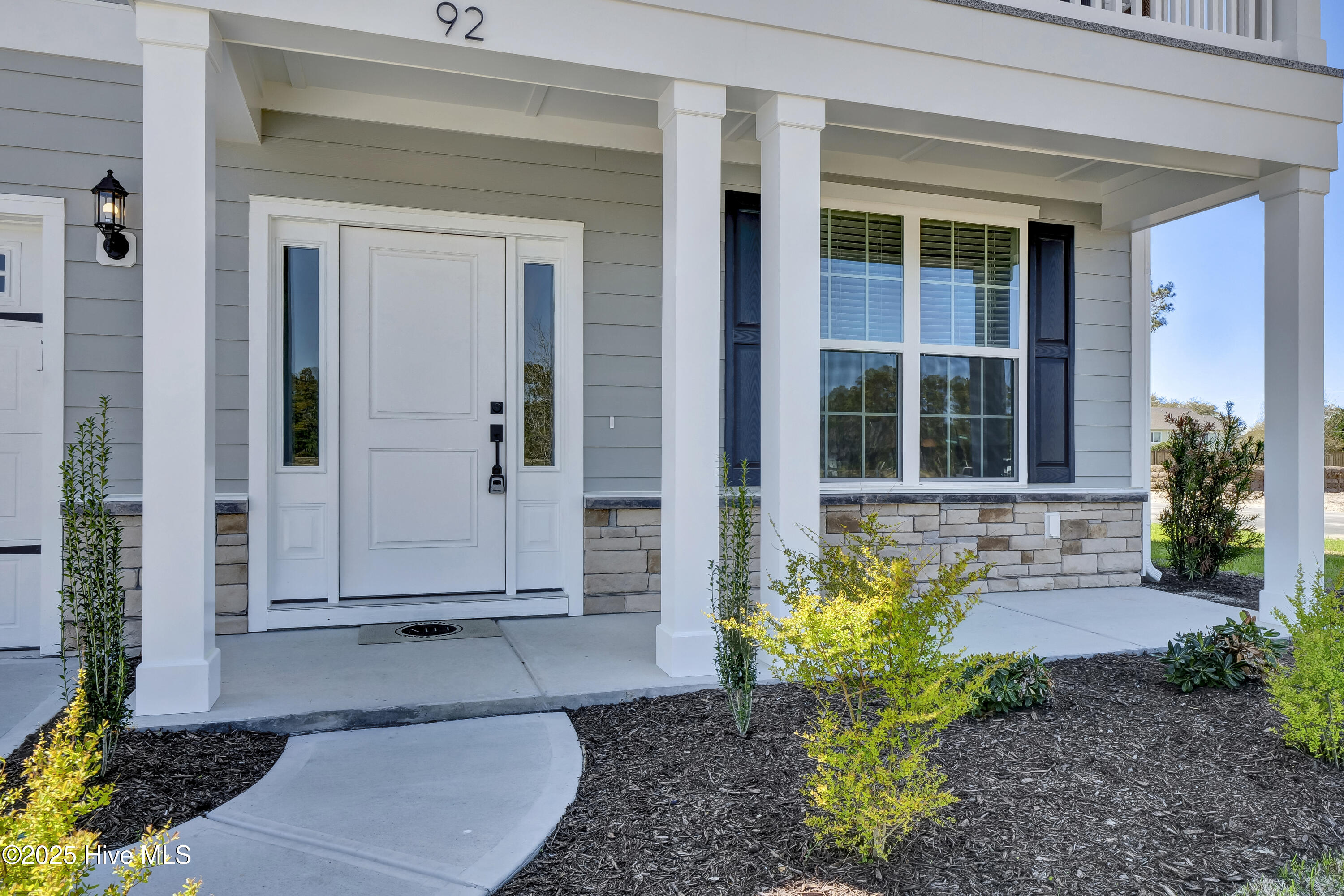 92 Planters Walk