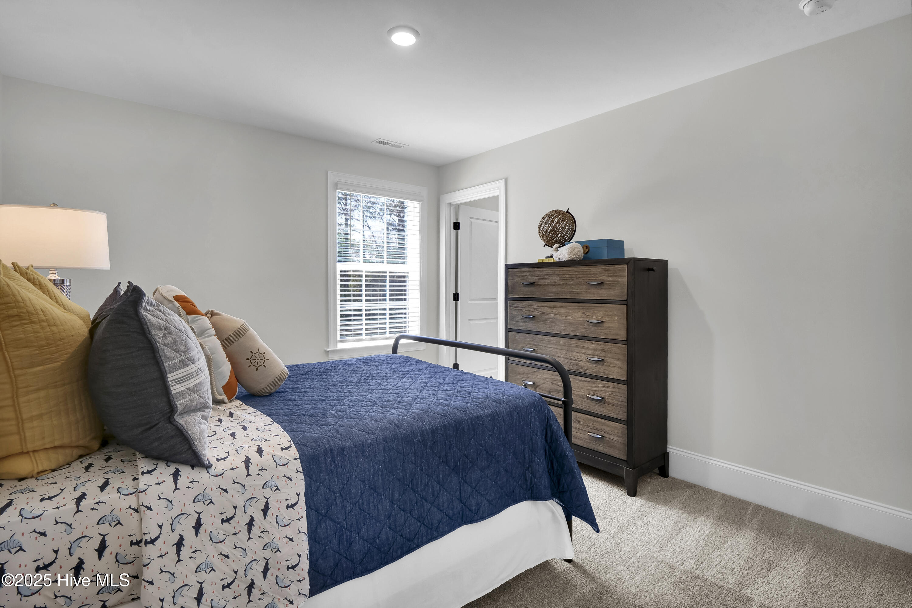 92 Planters Walk