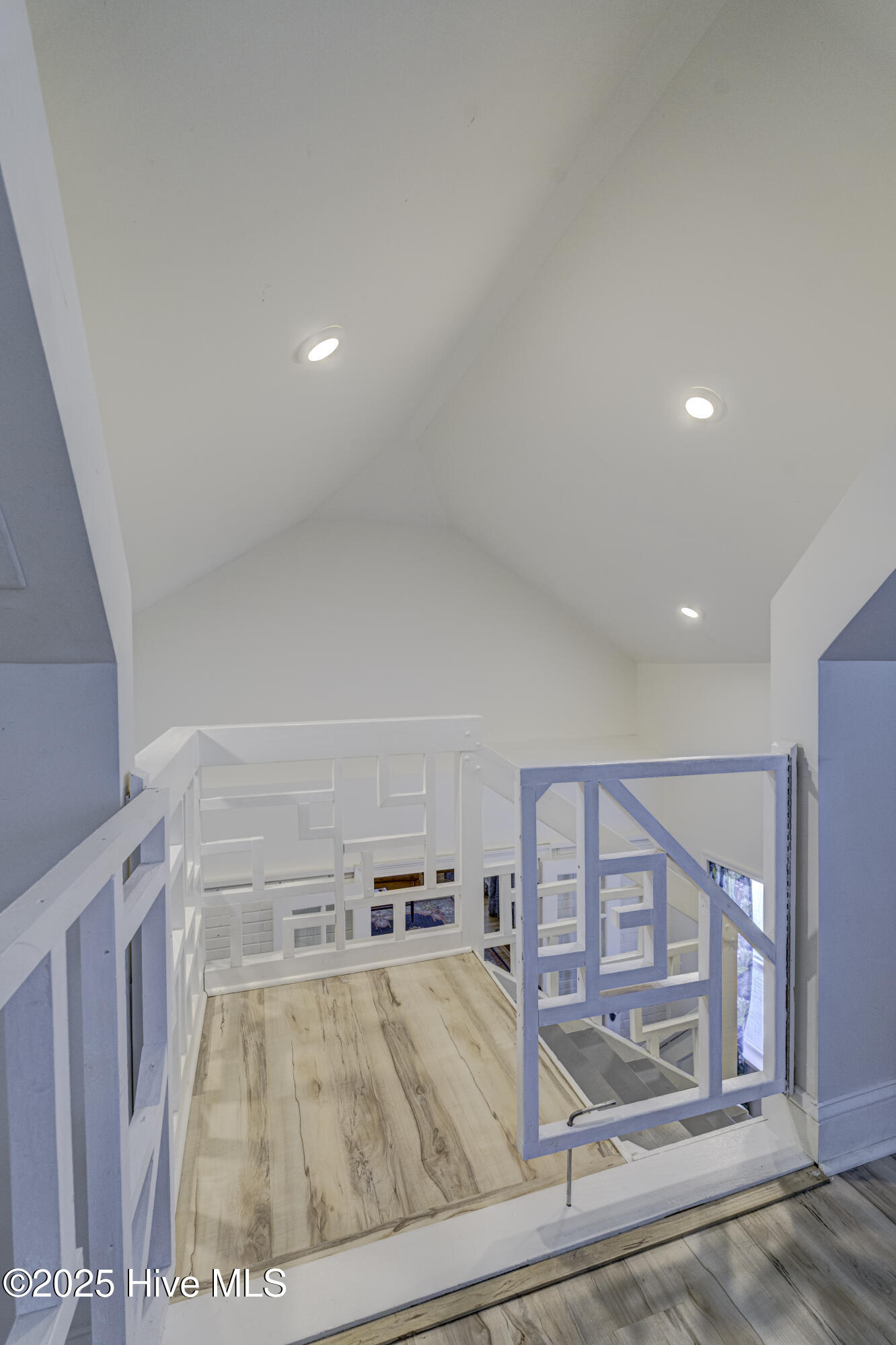 2402 Belvedere Drive