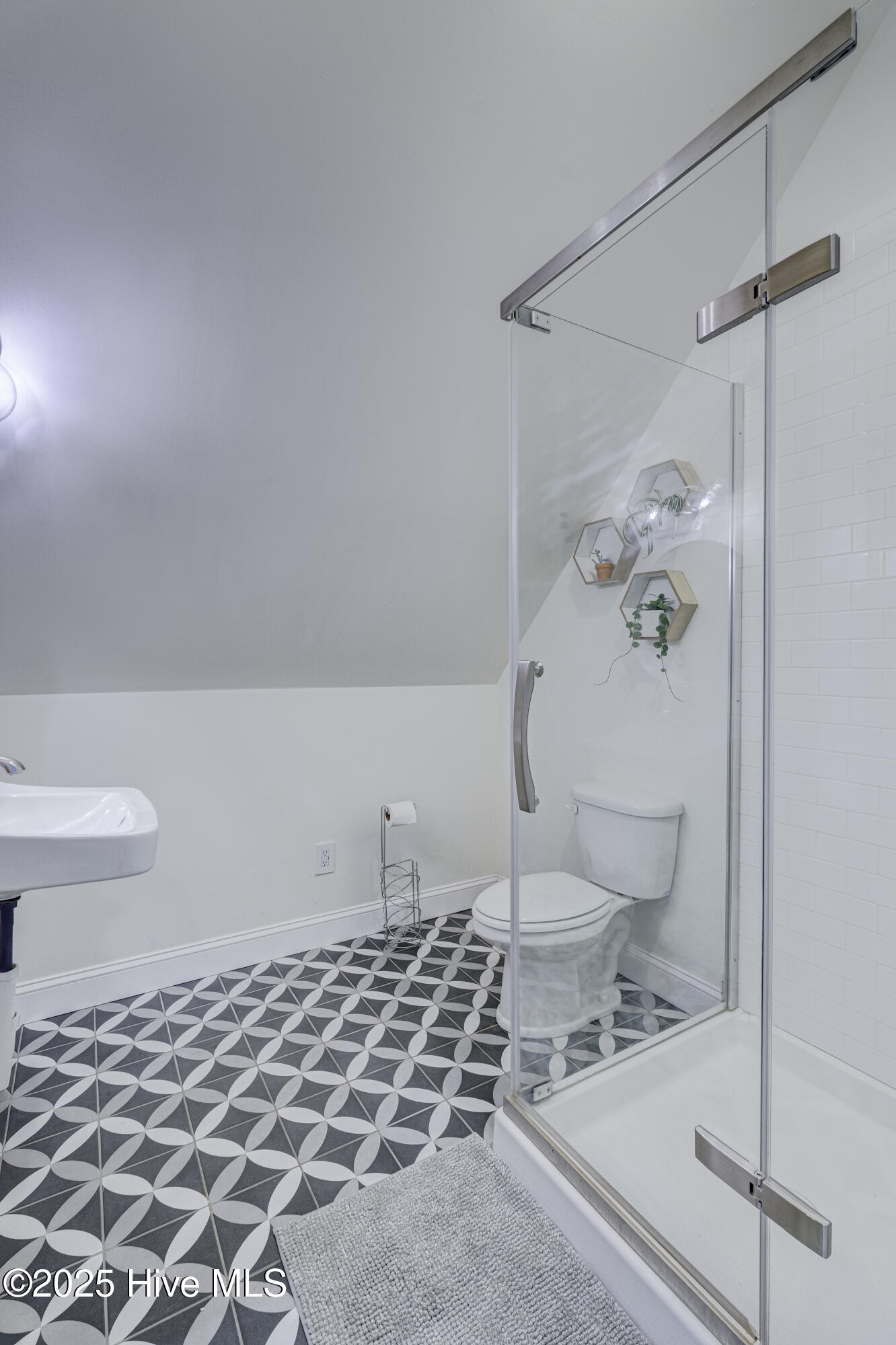 2402 Belvedere Drive