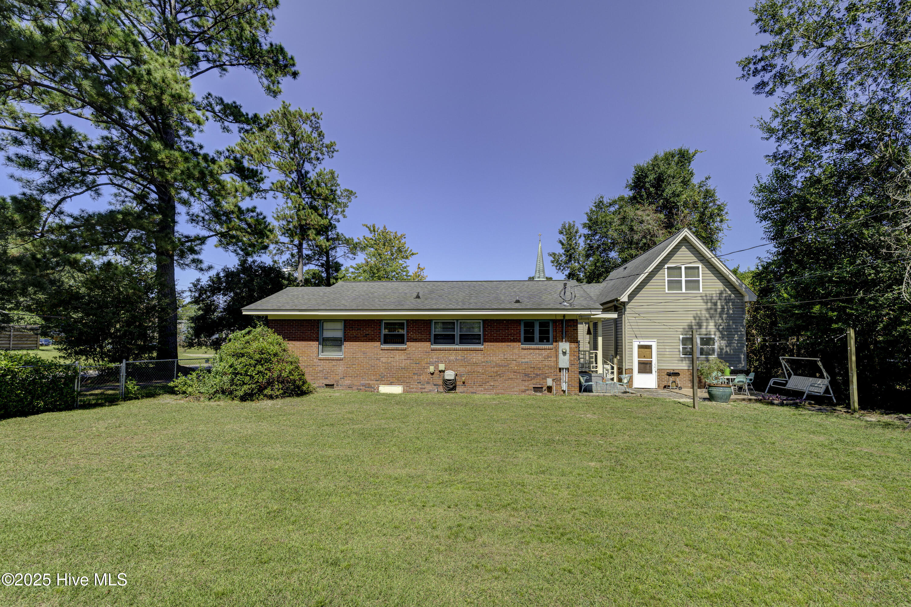 2402 Belvedere Drive