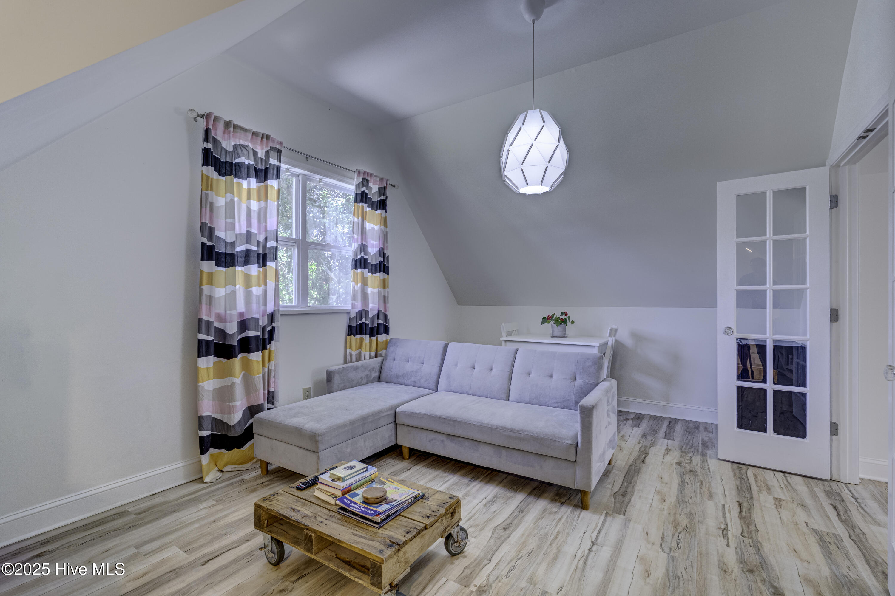 2402 Belvedere Drive