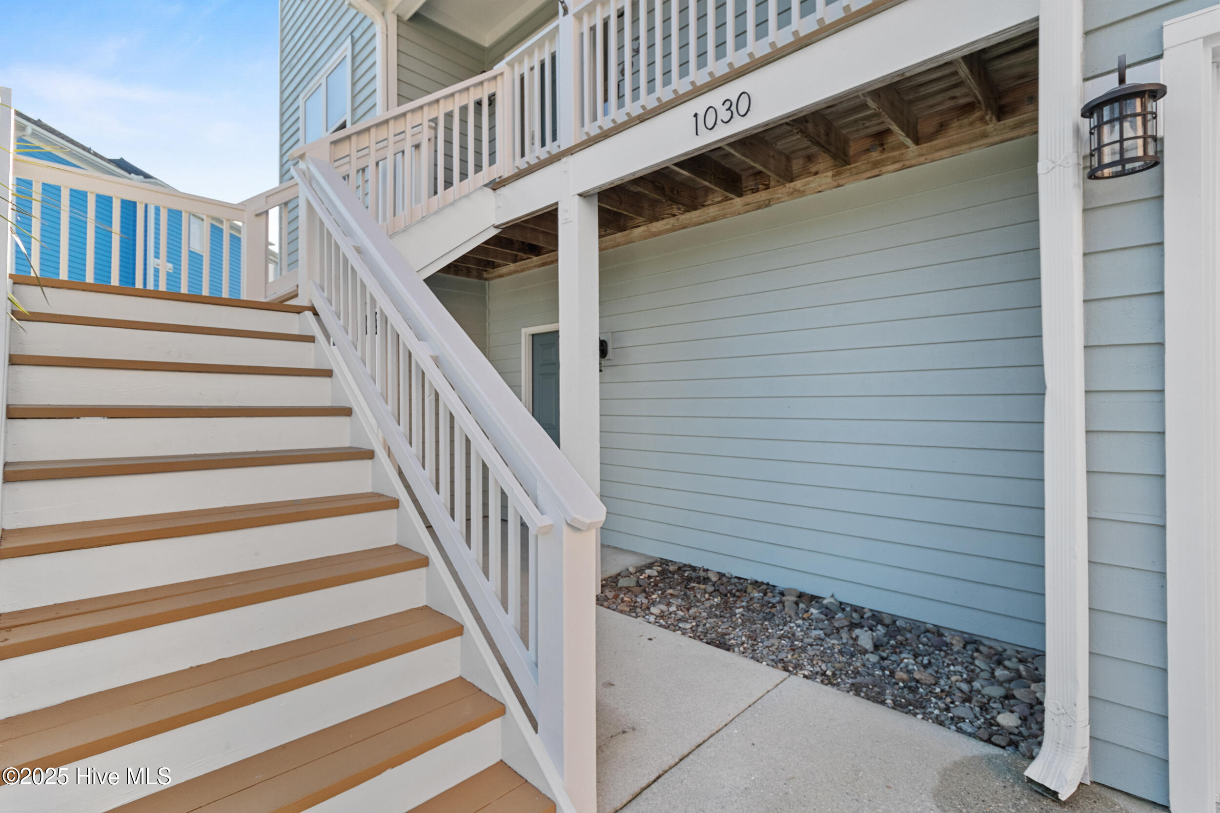 1030 Waterview Court