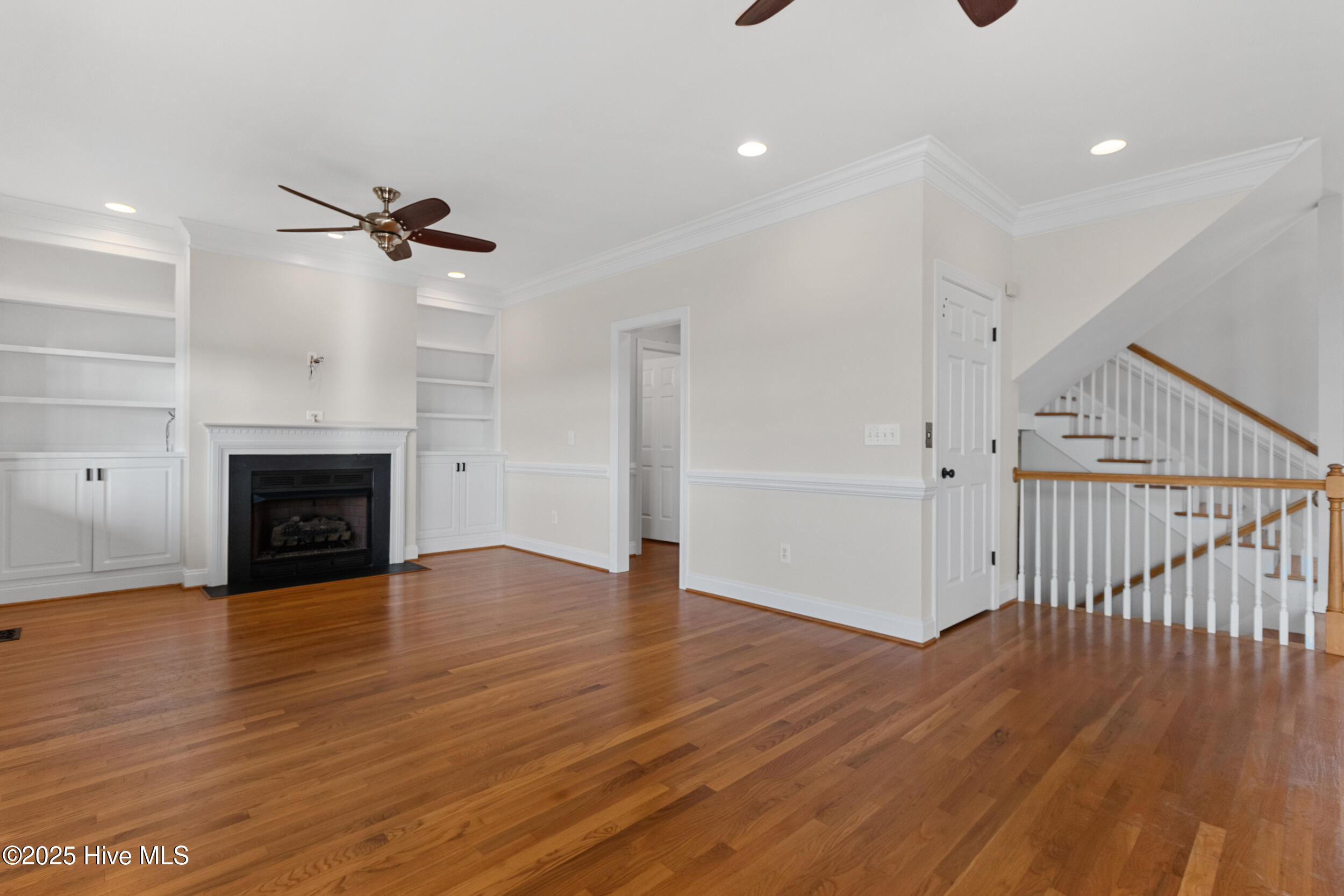 1030 Waterview Court