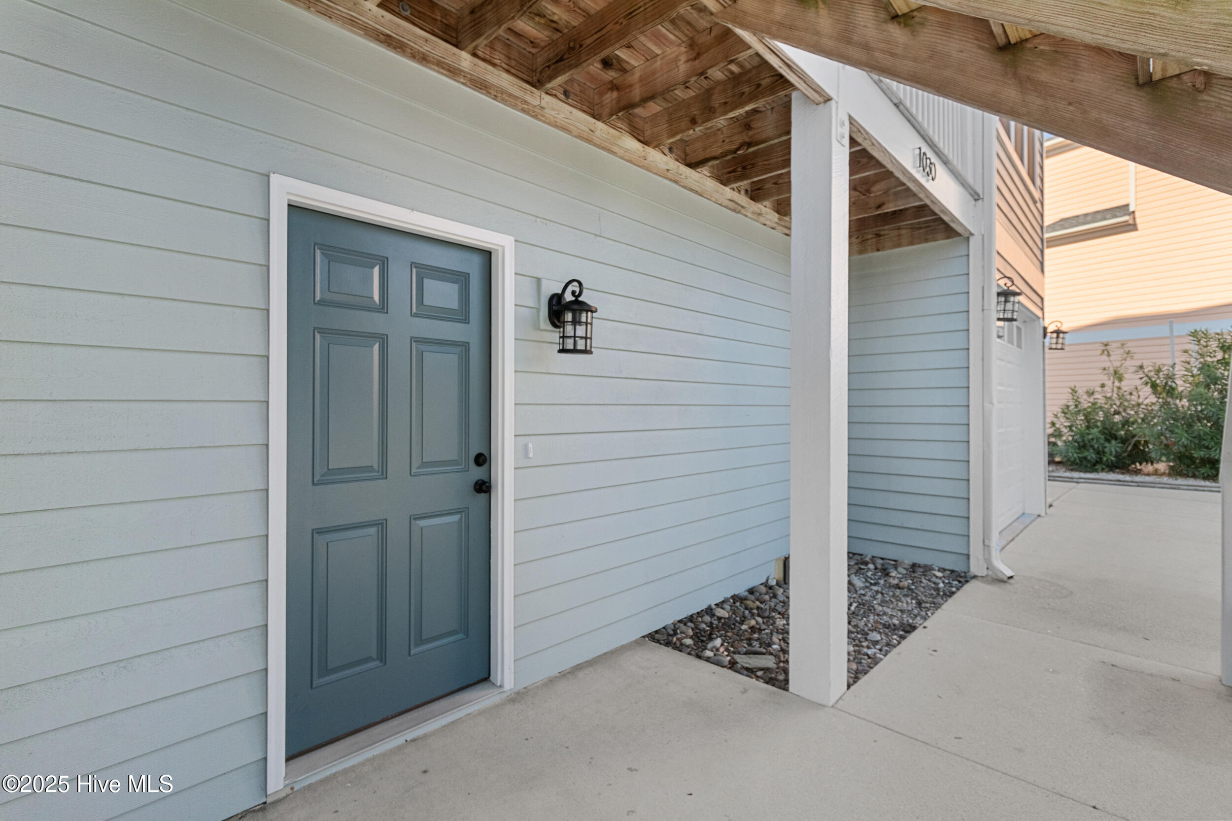 1030 Waterview Court