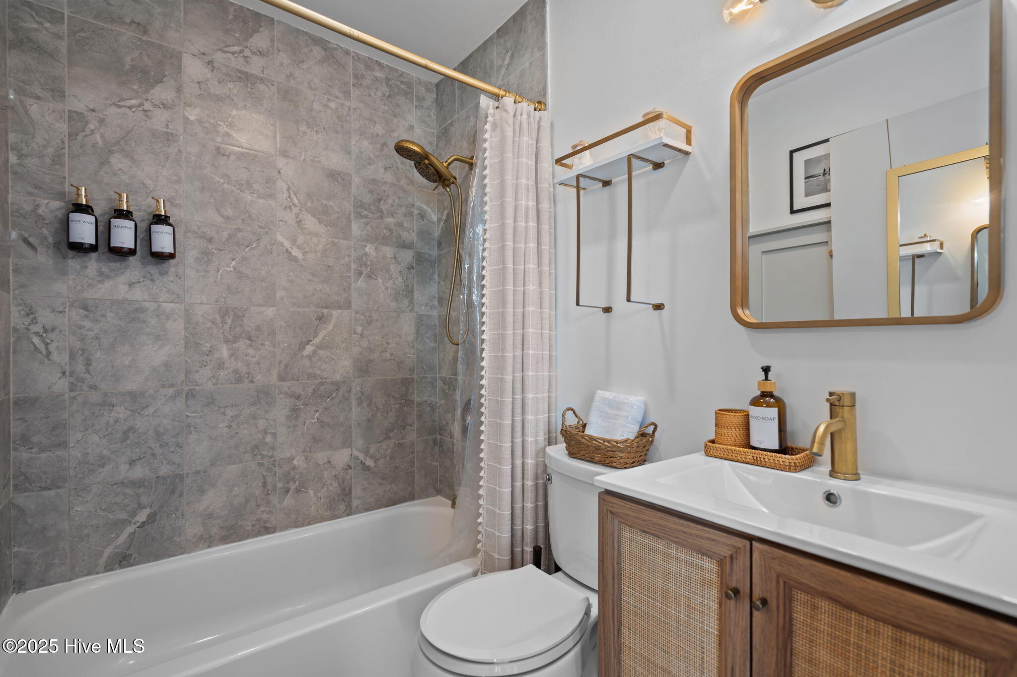 1603 Lake Park Boulevard S