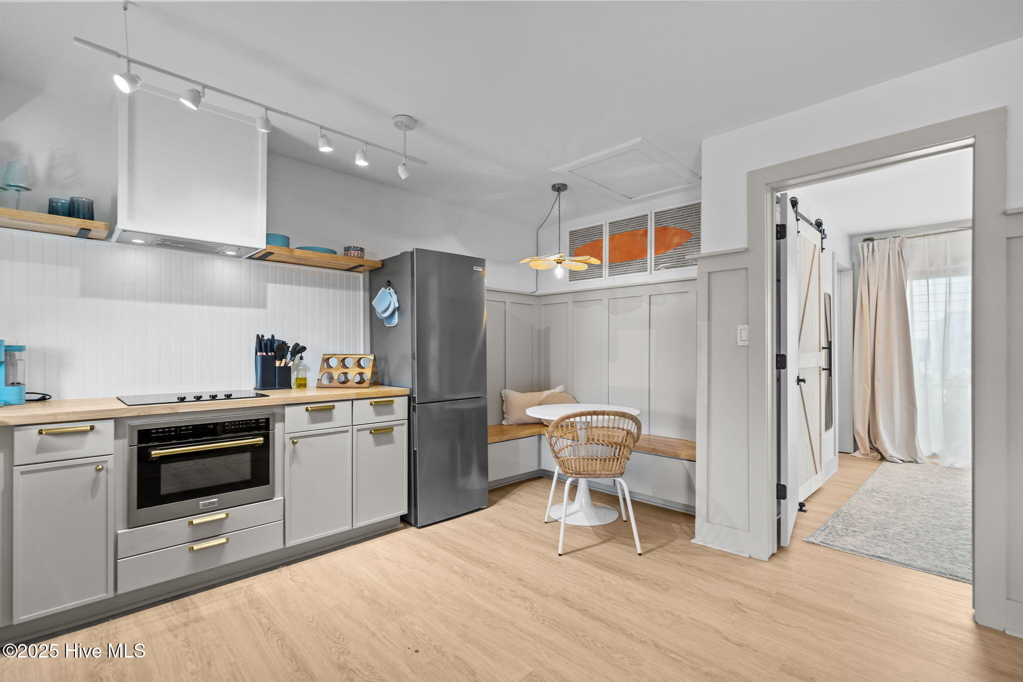 1603 Lake Park Boulevard S