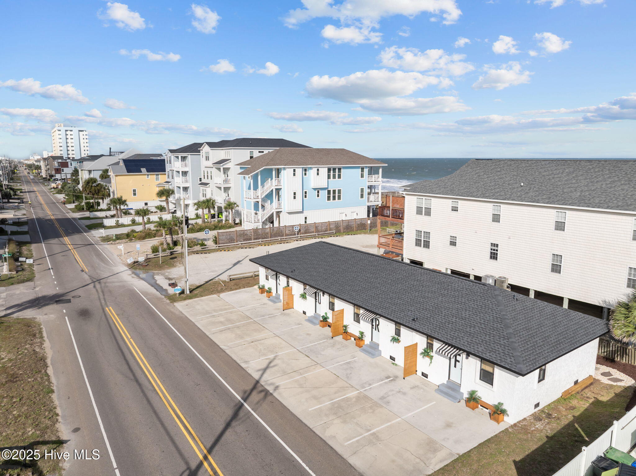 1603 Lake Park Boulevard S